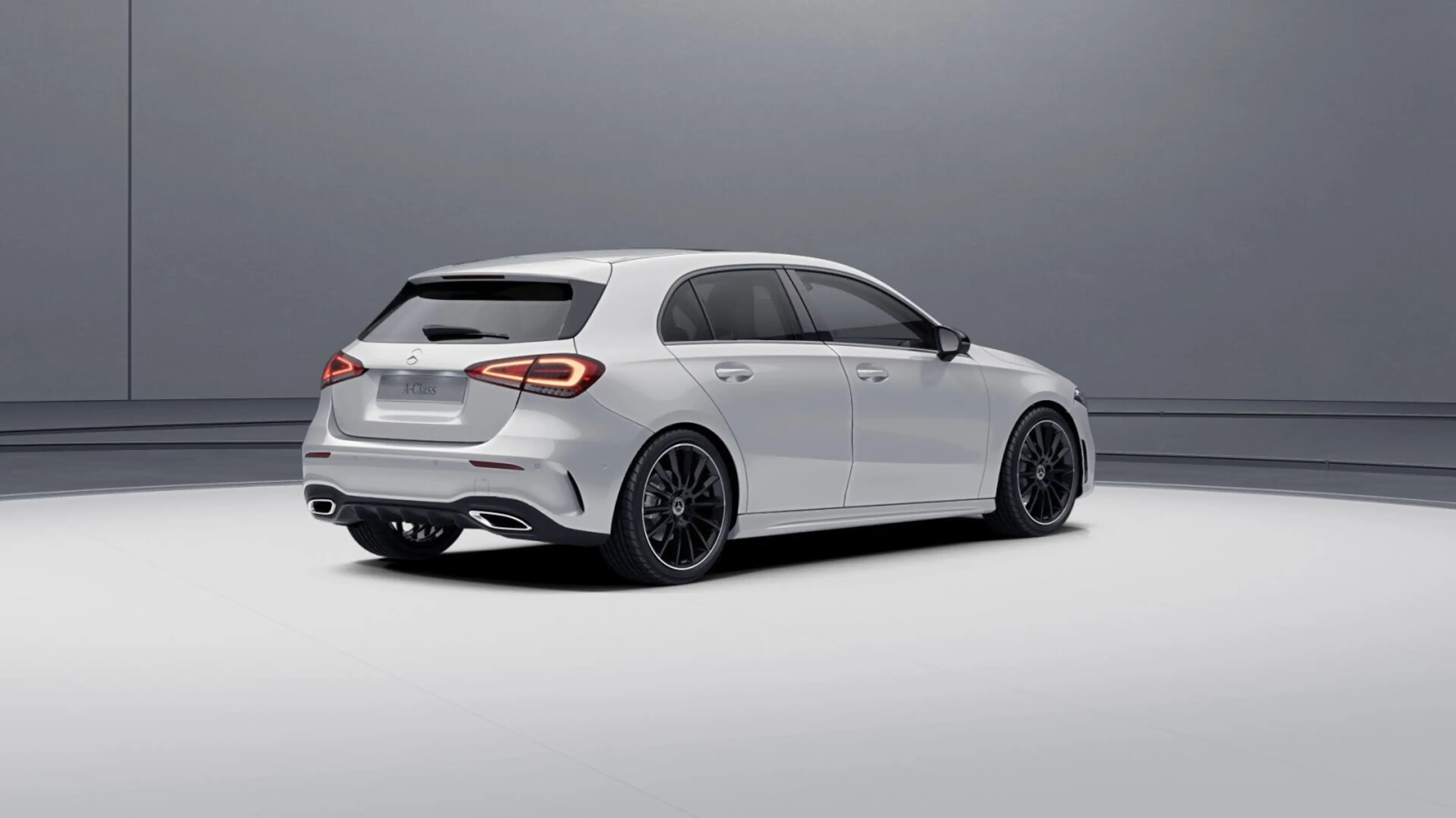 Mercedes-Benz A 200 A 200 AMG*NIGHT*KAMERA*PANO*SHZ*MULTIBEAM AMG Line — photo 4