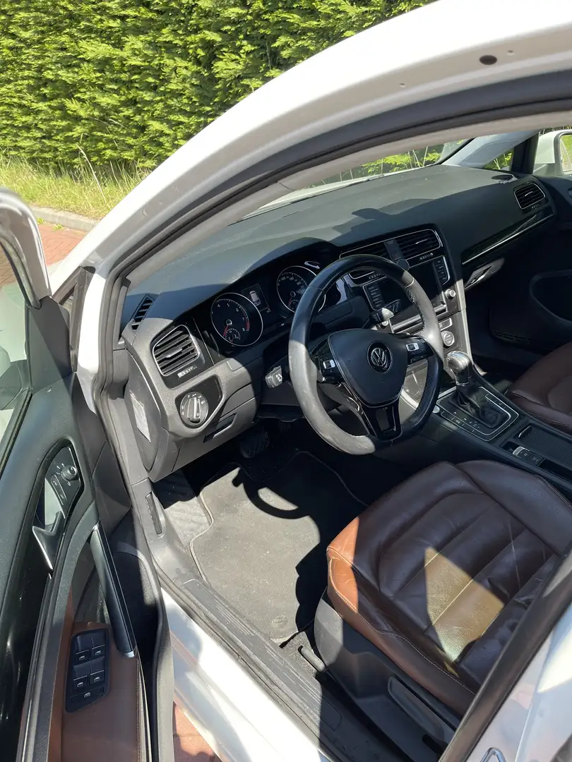 Volkswagen Golf 7 1.4 TSI Highline  dsg  leer pano Wit - 2
