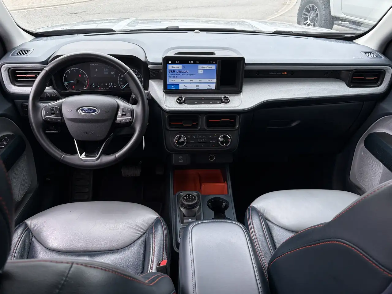 Ford Maverick снимка Ford Maverick