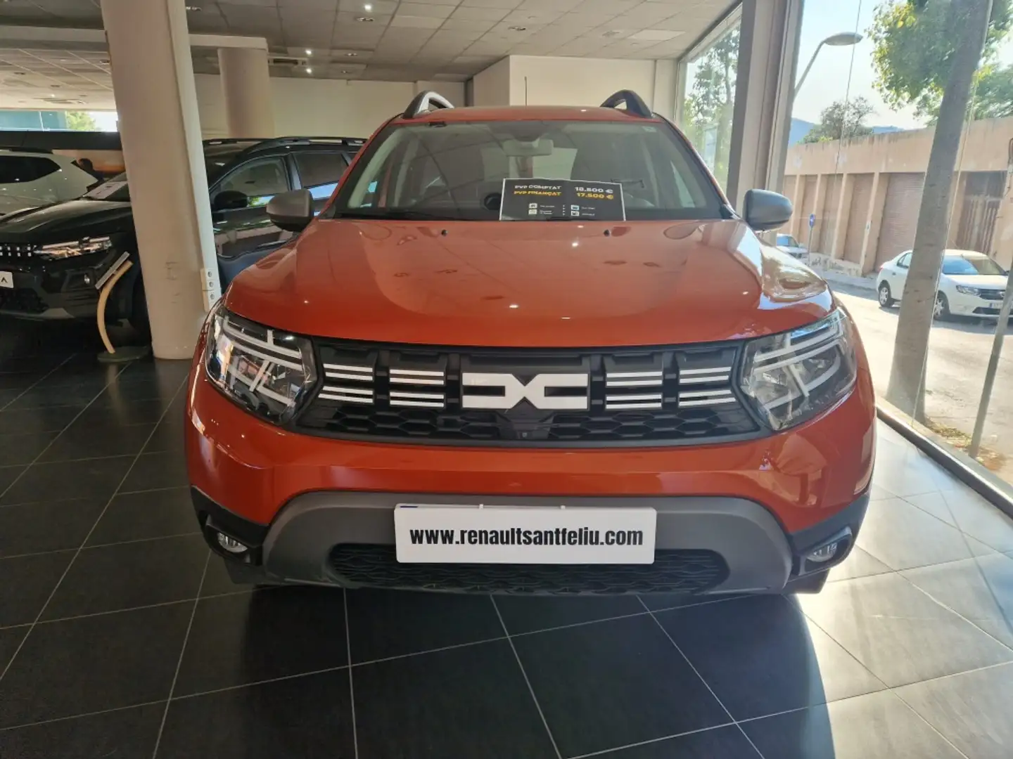 Dacia Duster 1.0 TCe ECO-G Prestige Go 4x2 74kW Naranja - 1