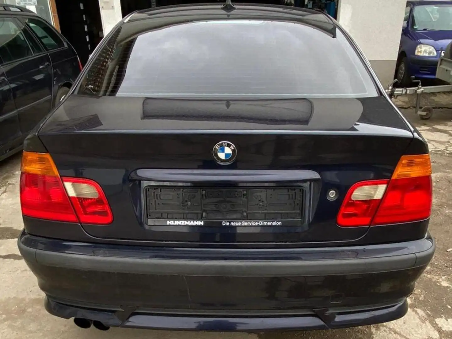 BMW 328 328i Schwarz - 2