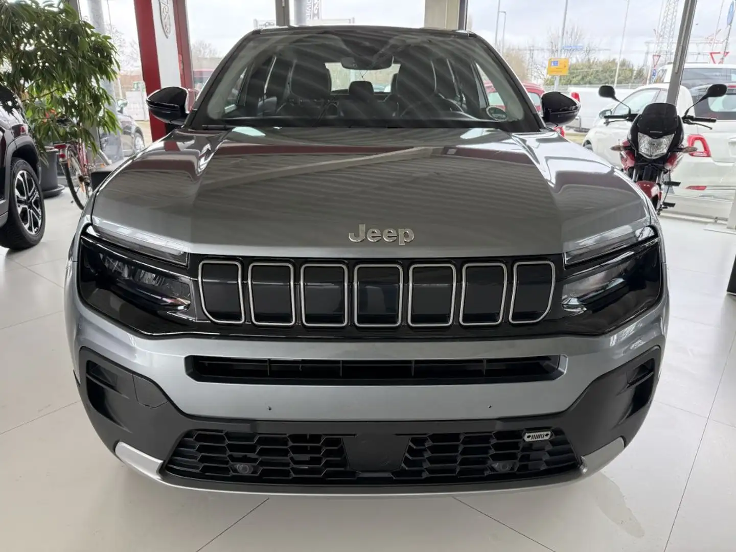 Jeep Avenger 1.2 GSE T3 Turbo-Benzin GDI Altitude Grigio - 2