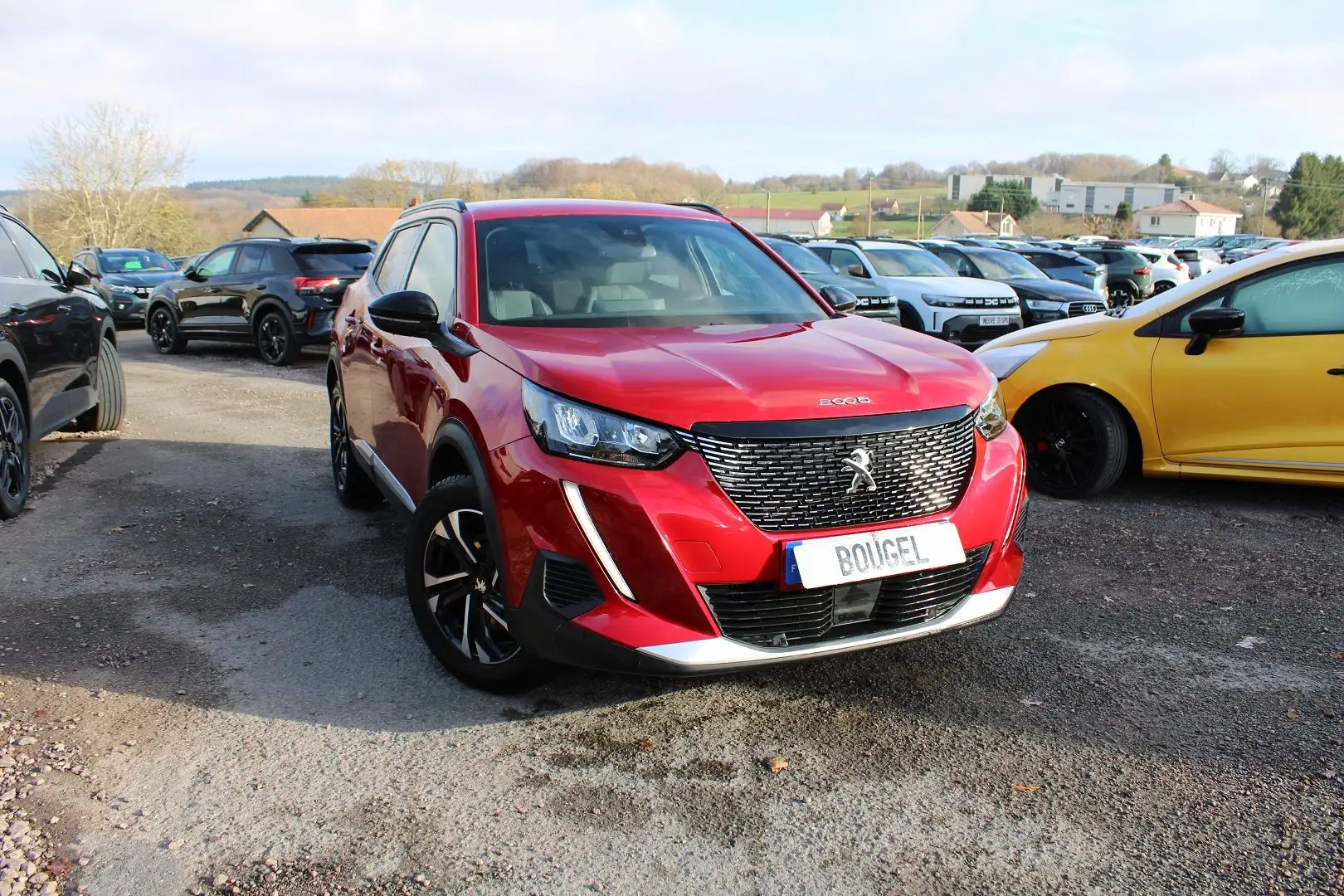 Peugeot 2008 1L5 BLUEHDI 130 CV ALLURE EAT8 BOITE AUTO GPS MÉDIA USB FULL LEDS MI CUIR JA 17 Rouge - 1