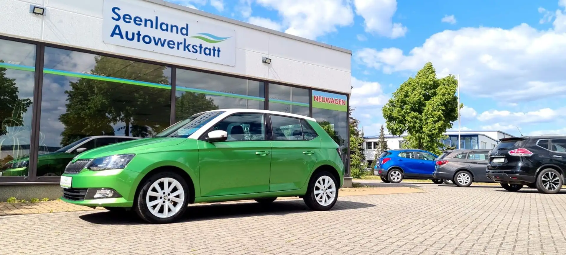Skoda Fabia 1.2l TSI 66kW Style Grün - 1