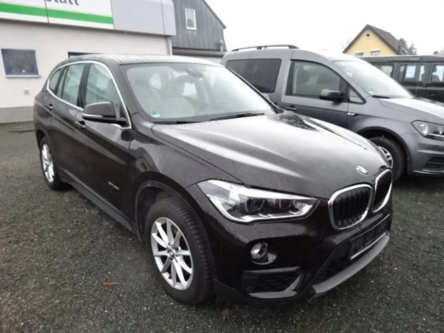 BMW X1 xDrive 20 i Advantage *Business-Paket*LED*AHK* Brun - 2