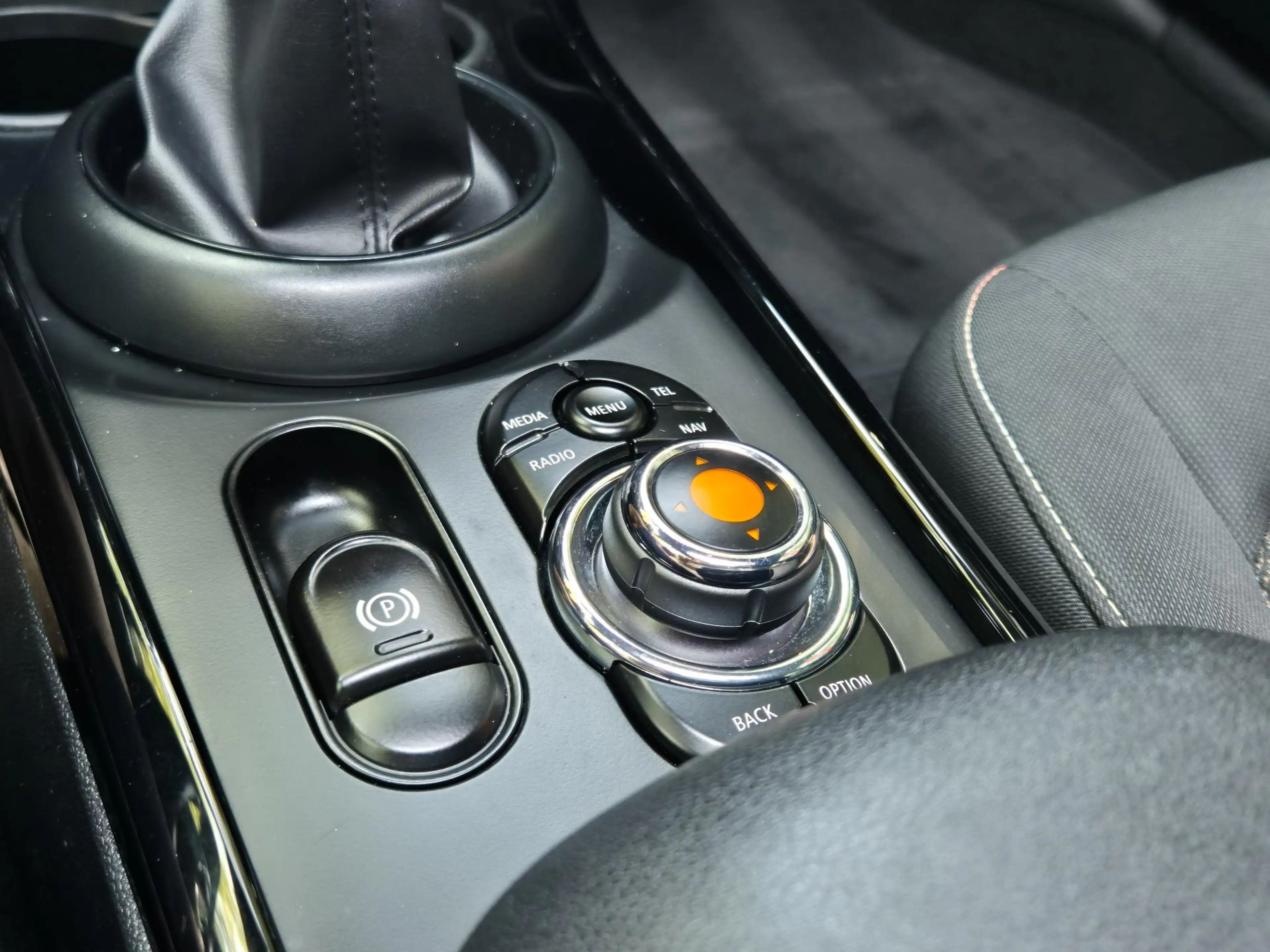 MINI Cooper Clubman 1.5 Salt Business | Panoramadak | Navigatie | Clim — photo 24