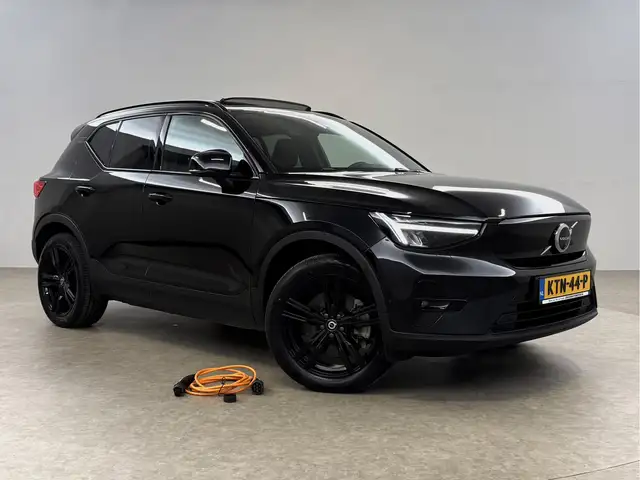 Volvo XC40 view 6