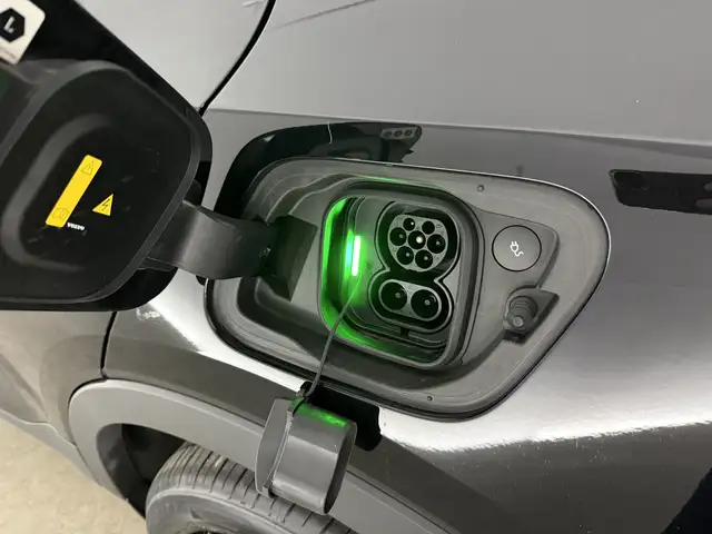 Volvo XC40 view 8