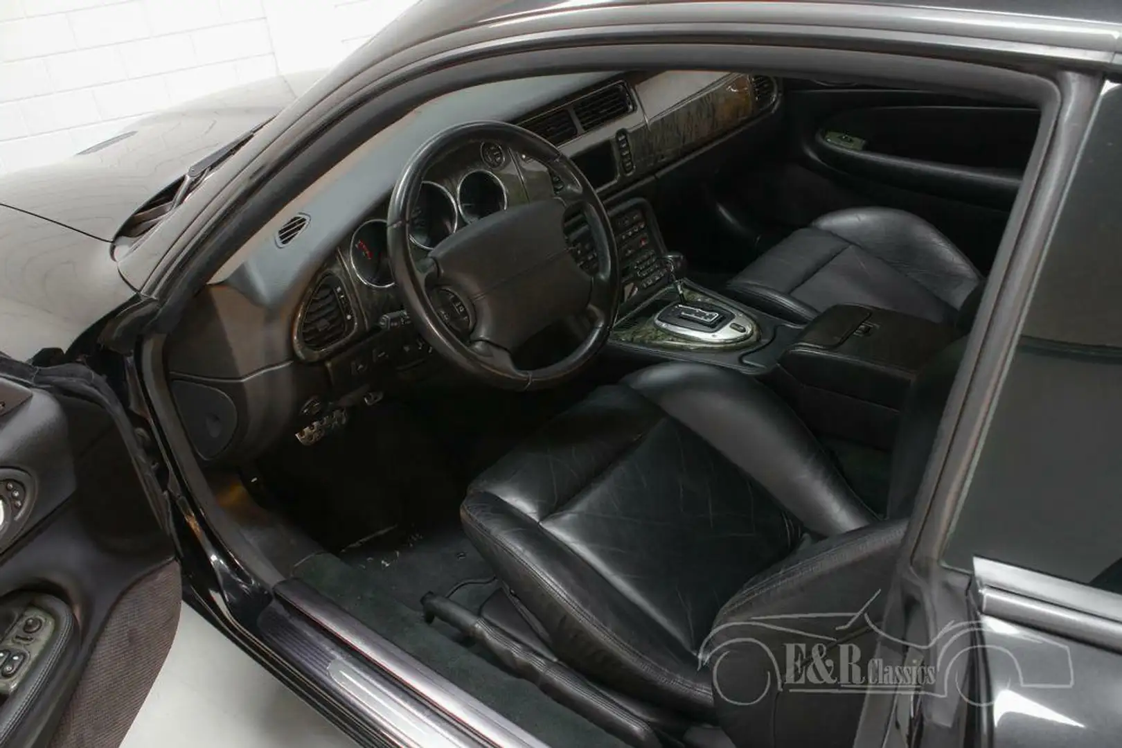 Jaguar XKR Coupe| 77.412 Km| Historie bekend| Topstaat| 2003 Noir - 2