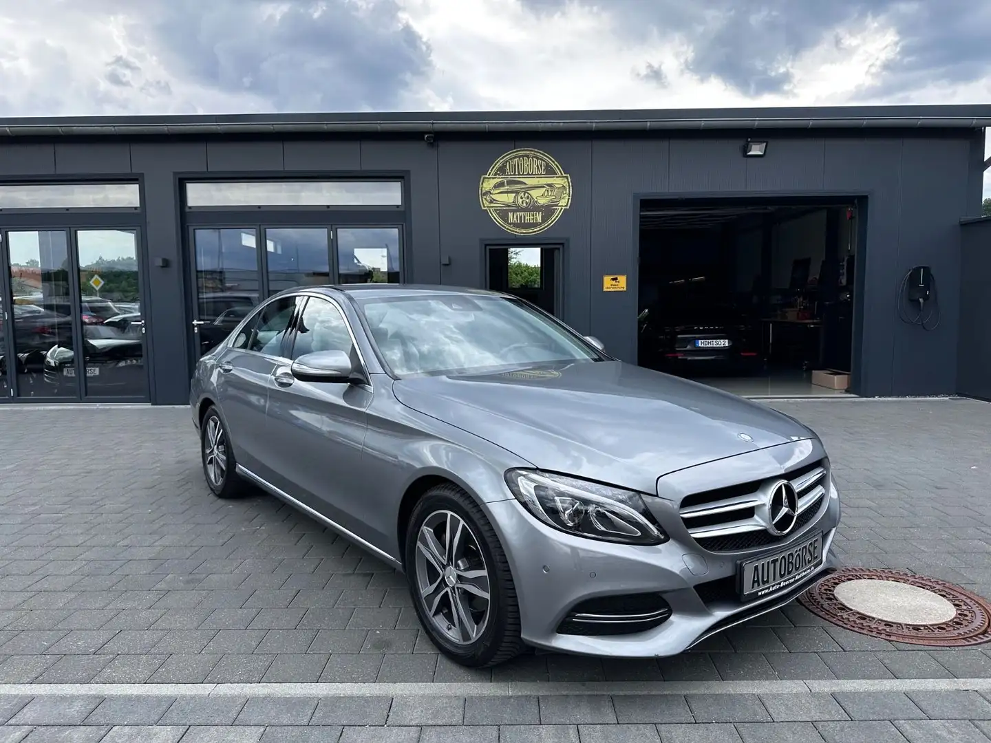 Mercedes-Benz C 180 CGI*Top Zustand* Argent - 1