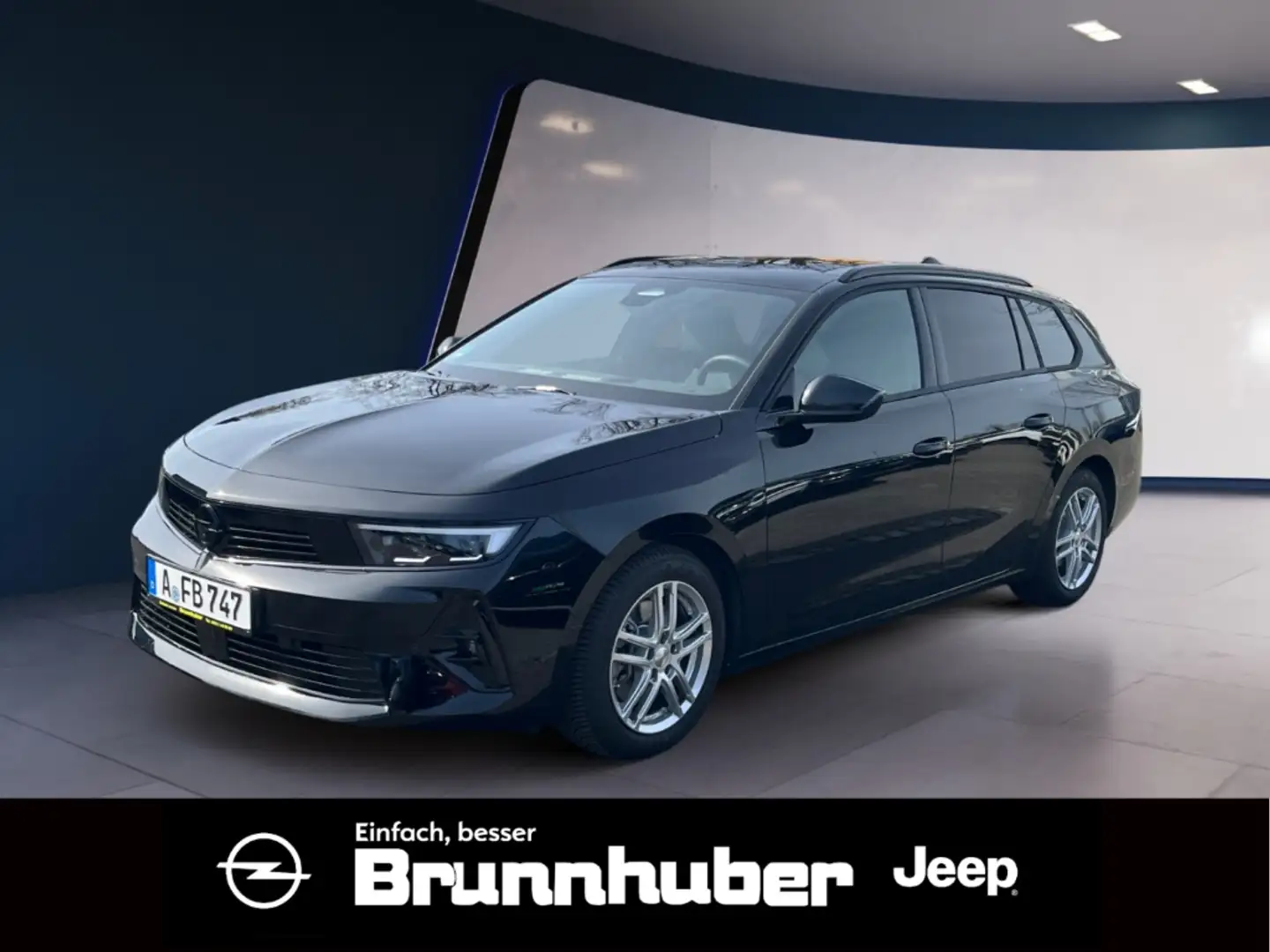 Opel Astra Sports Tourer, Ultimate, 1.2 Turbo (96 kW 130 PS), Schwarz - 1