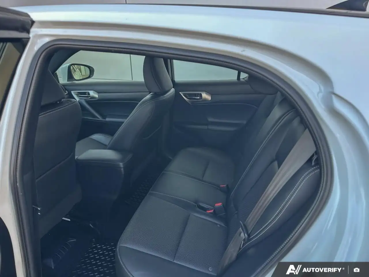 Lexus CT photo Lexus CT