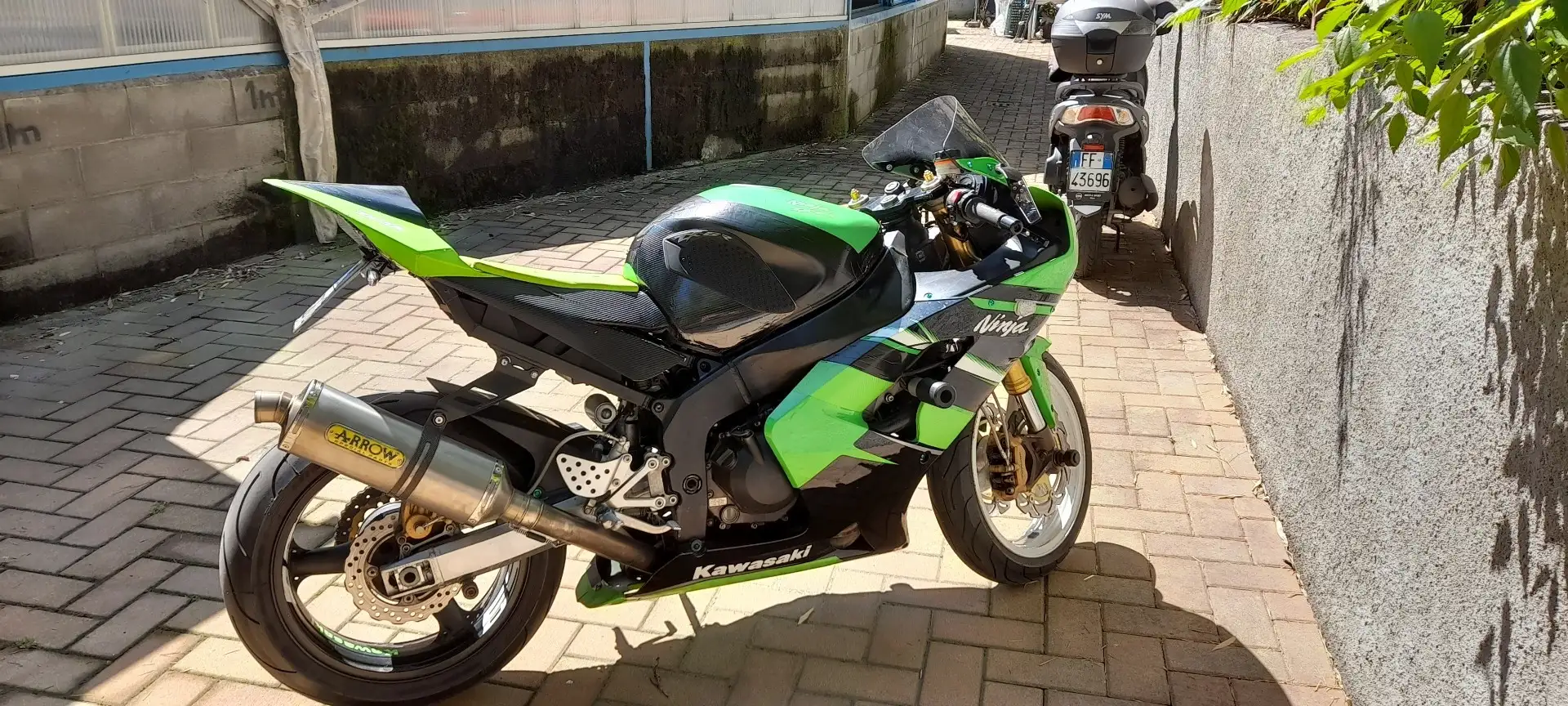 Kawasaki Ninja ZX-6R Green - 1