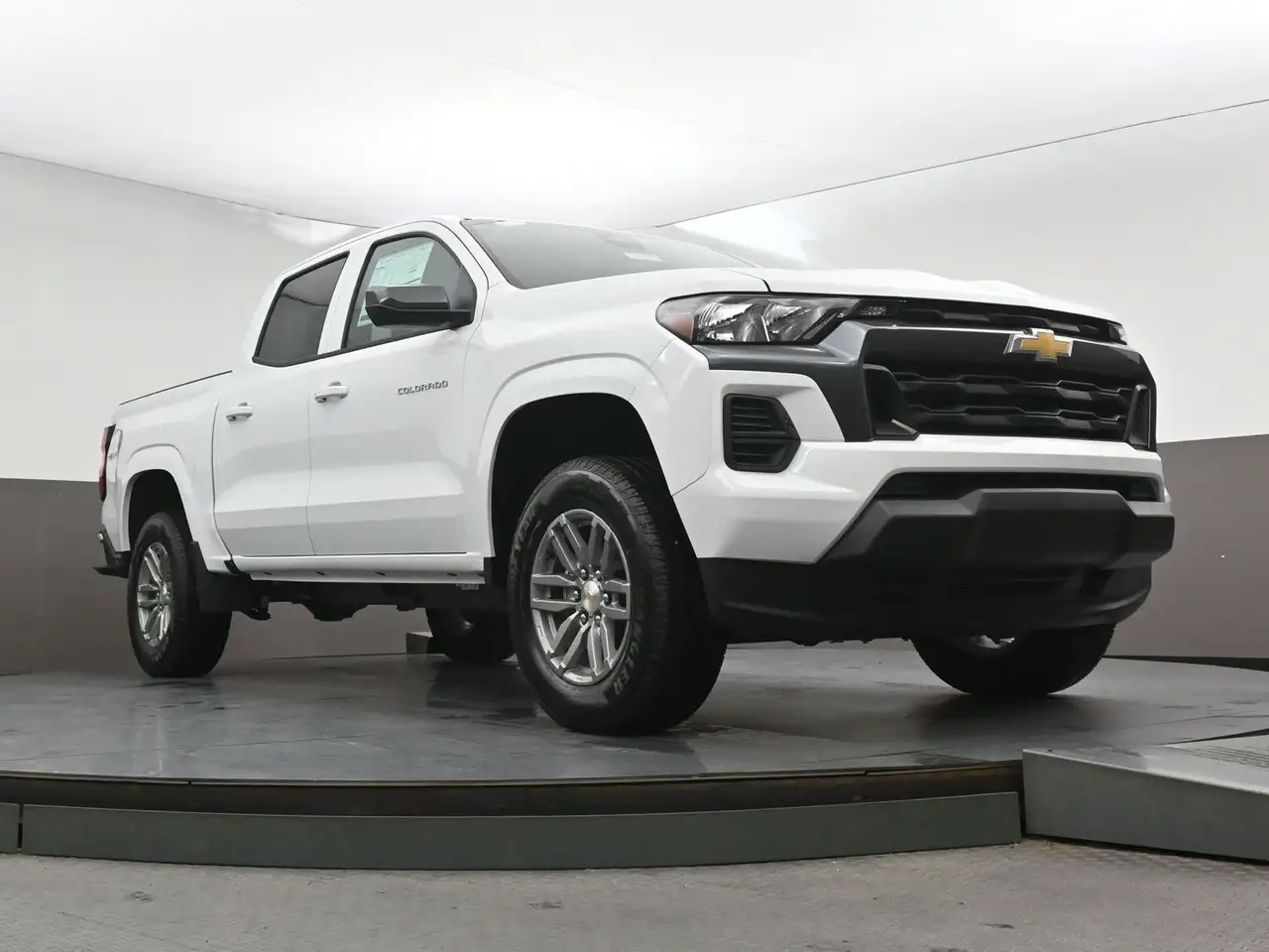 Chevrolet Colorado снимка Chevrolet Colorado