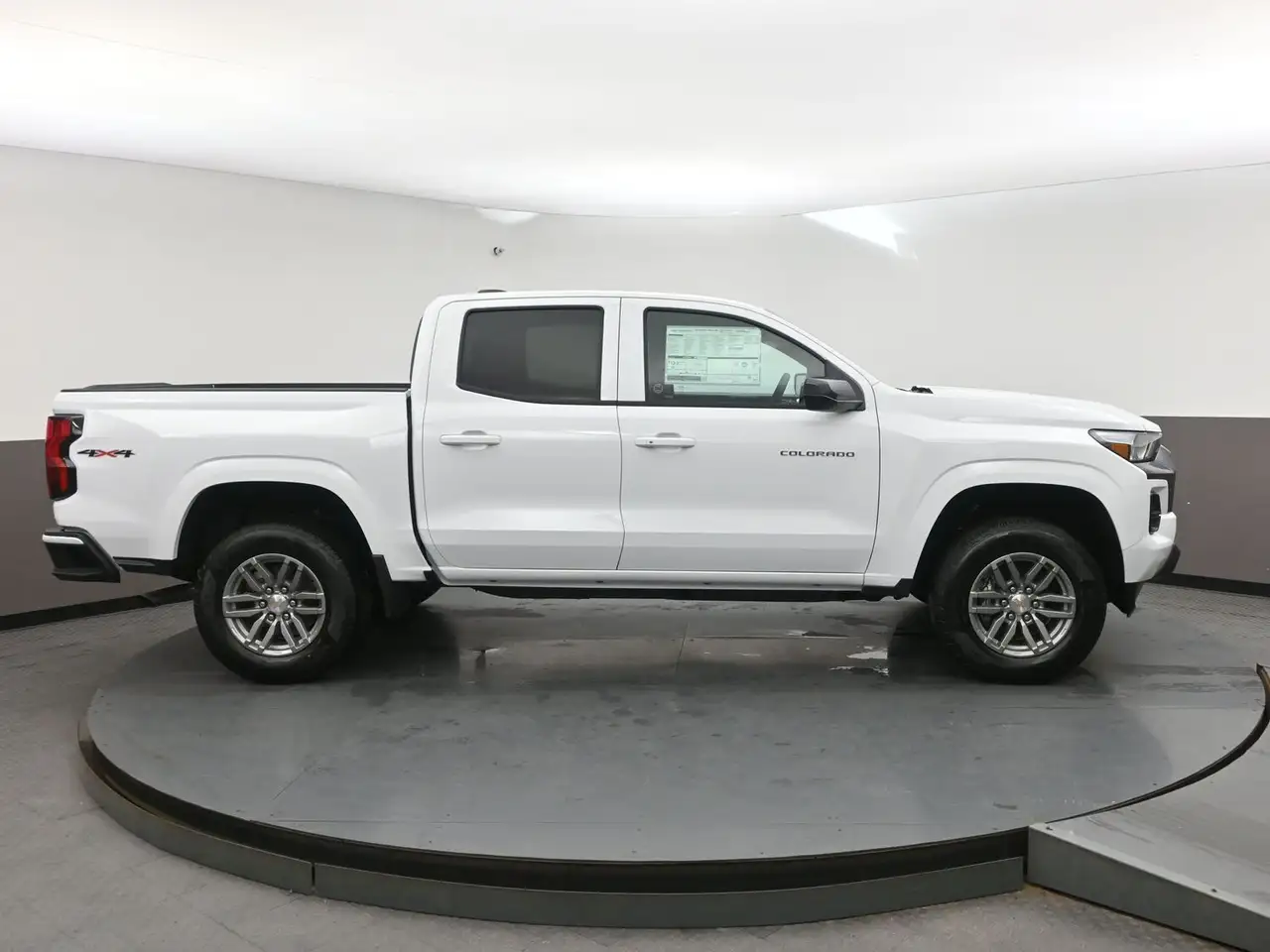 Chevrolet Colorado снимка Chevrolet Colorado