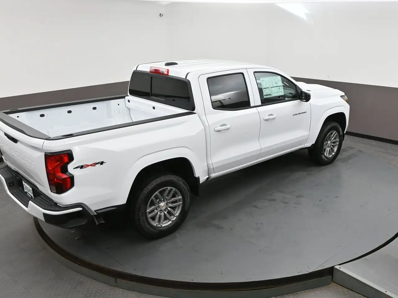 Chevrolet Colorado снимка Chevrolet Colorado