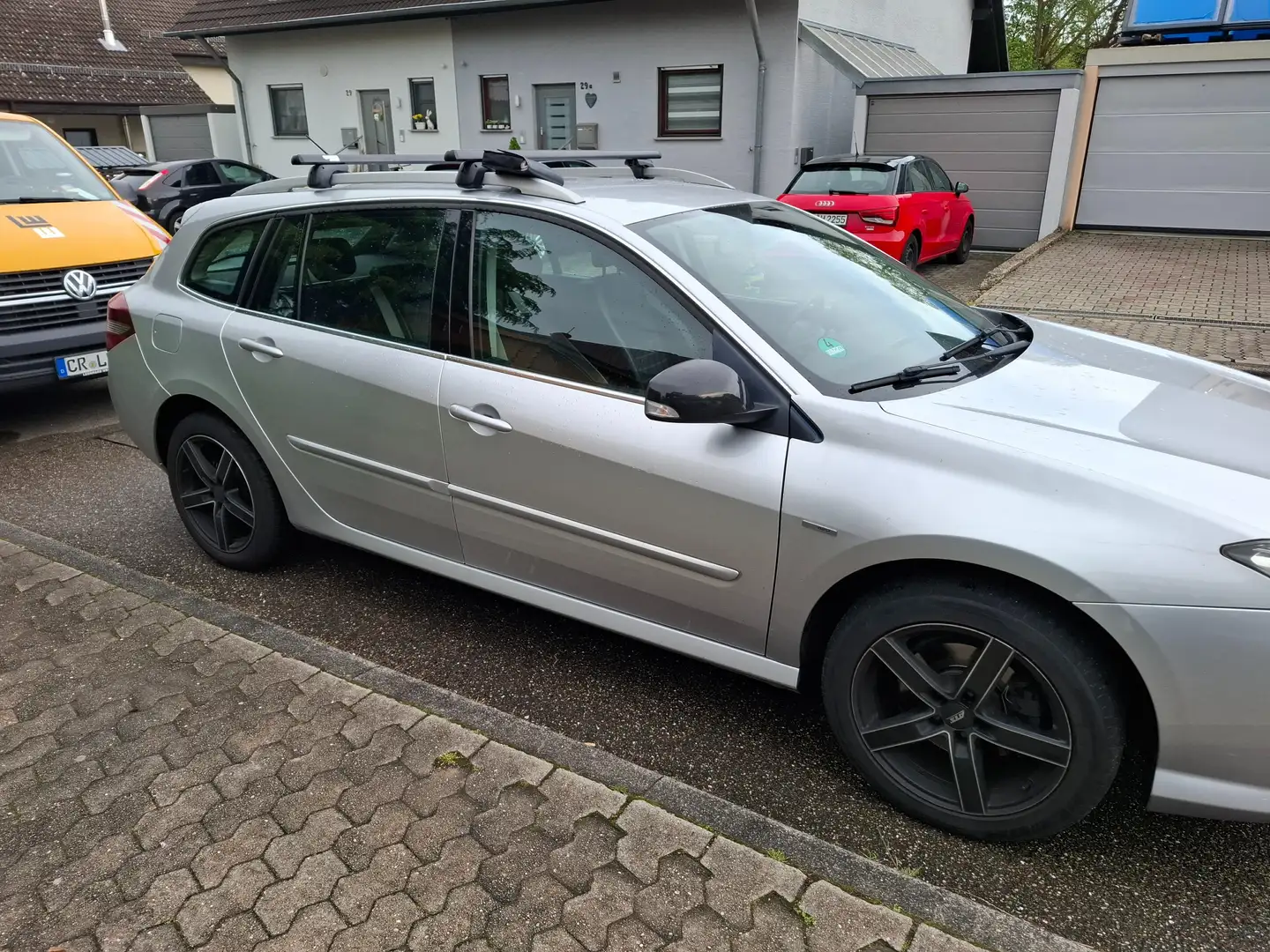 Renault Laguna Laguna Grandtour dCi 175 FAP Aut. GT Silver - 2