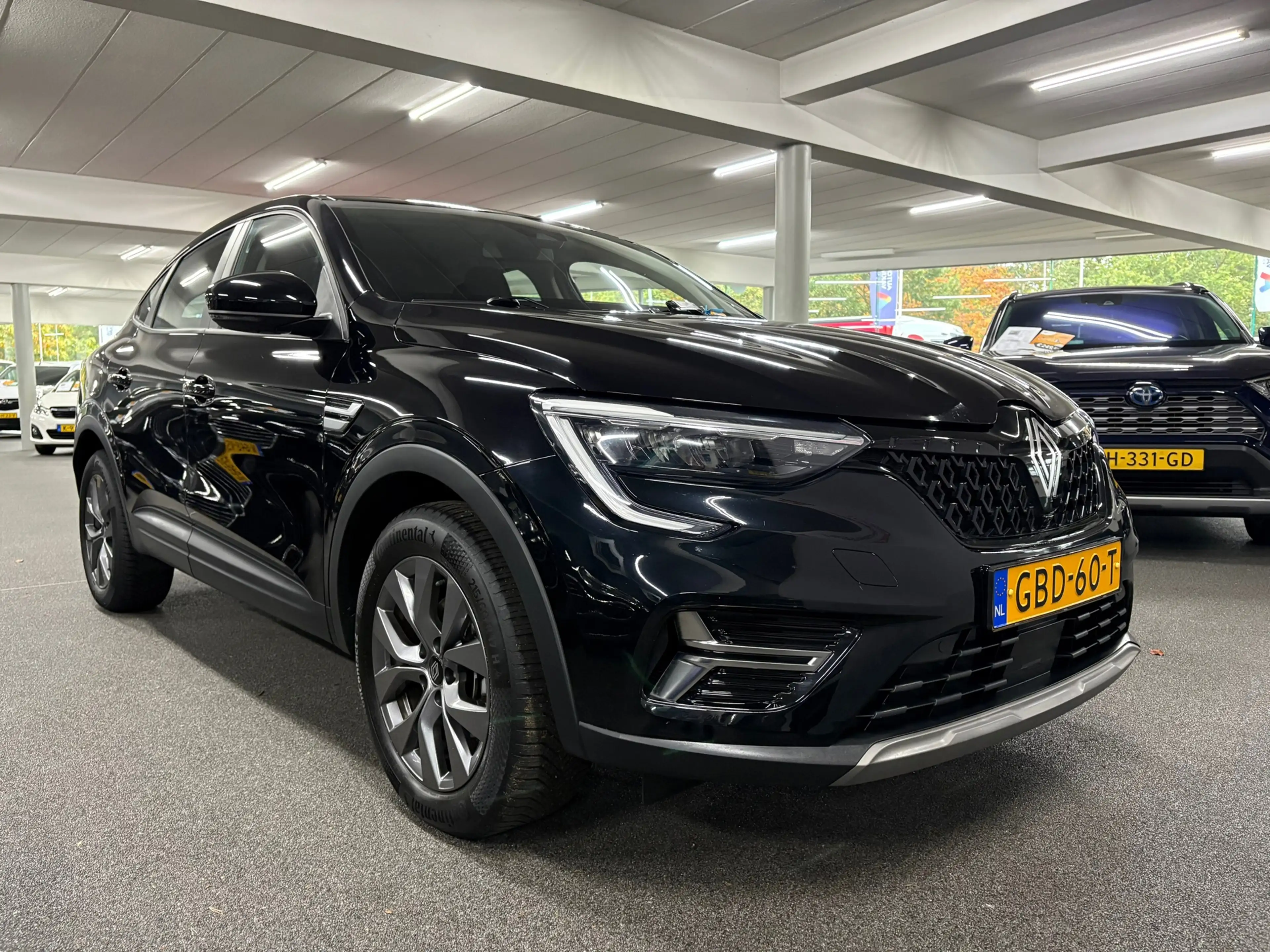 Renault Arkana 1.6 E-Tech full hybrid 145 evolution/ NL auto/ Eer — photo 6