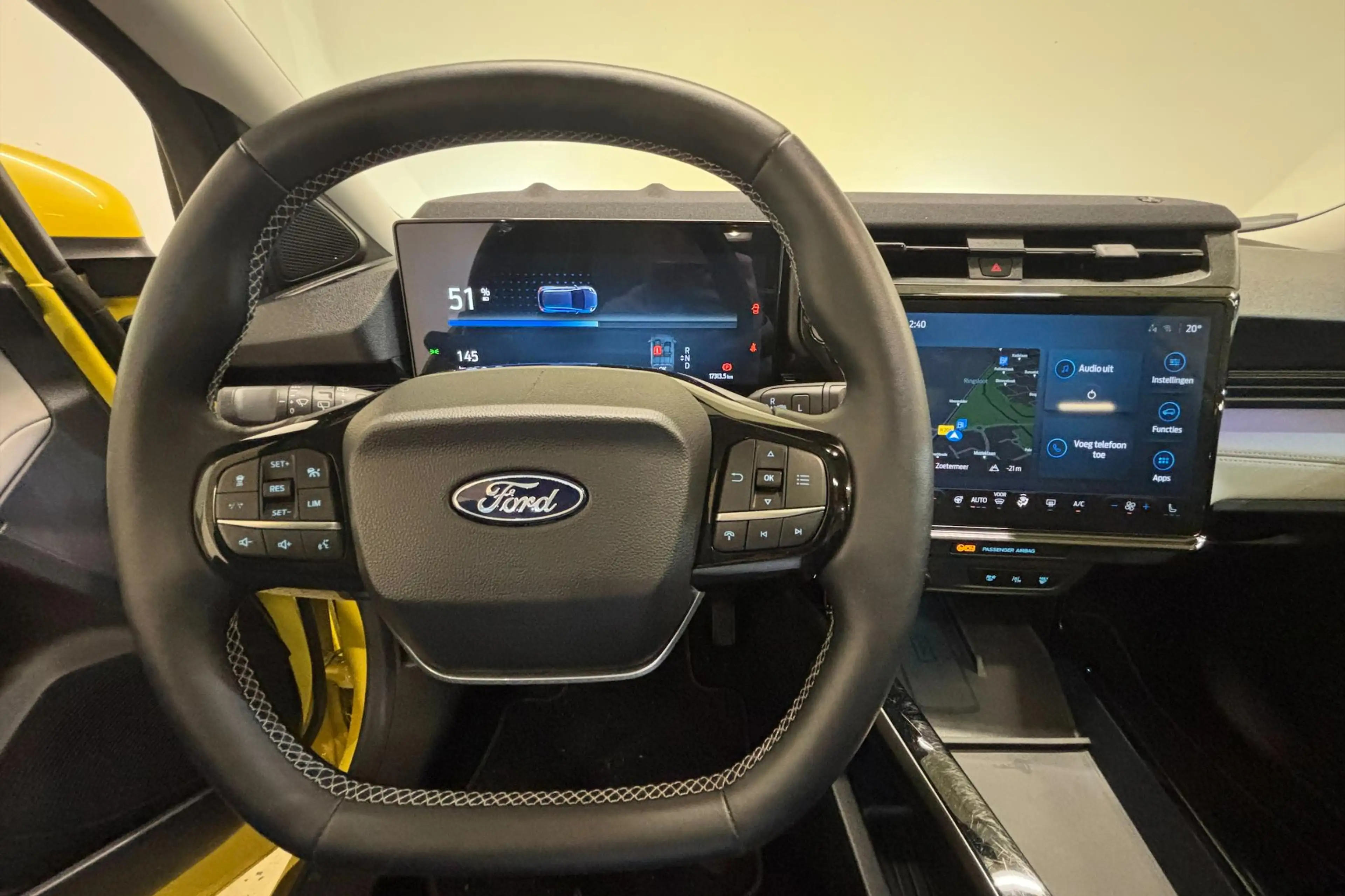 Ford Puma Gen-E Premium 44 kWh — photo 3
