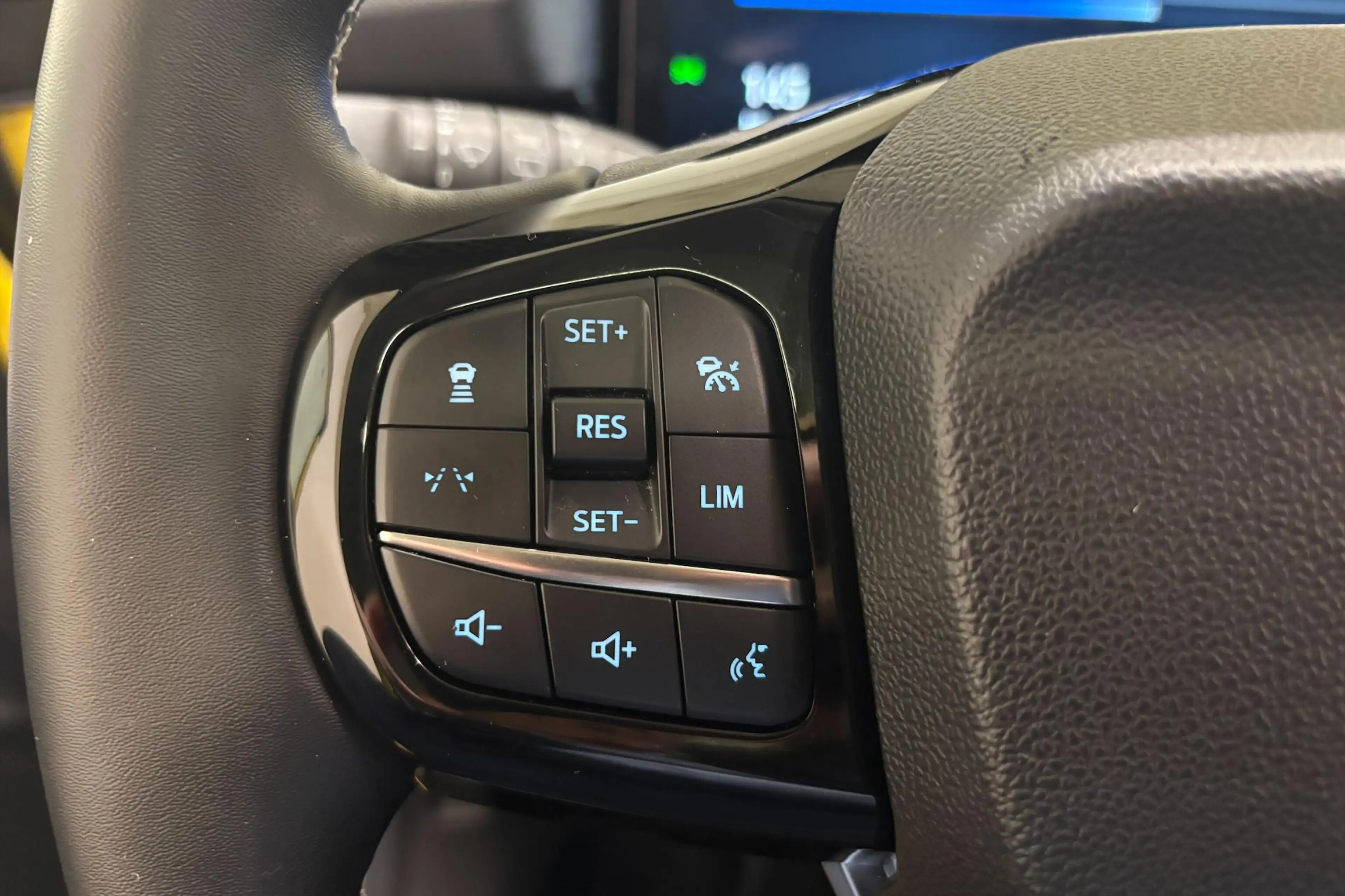 Ford Puma Gen-E Premium 44 kWh — photo 15