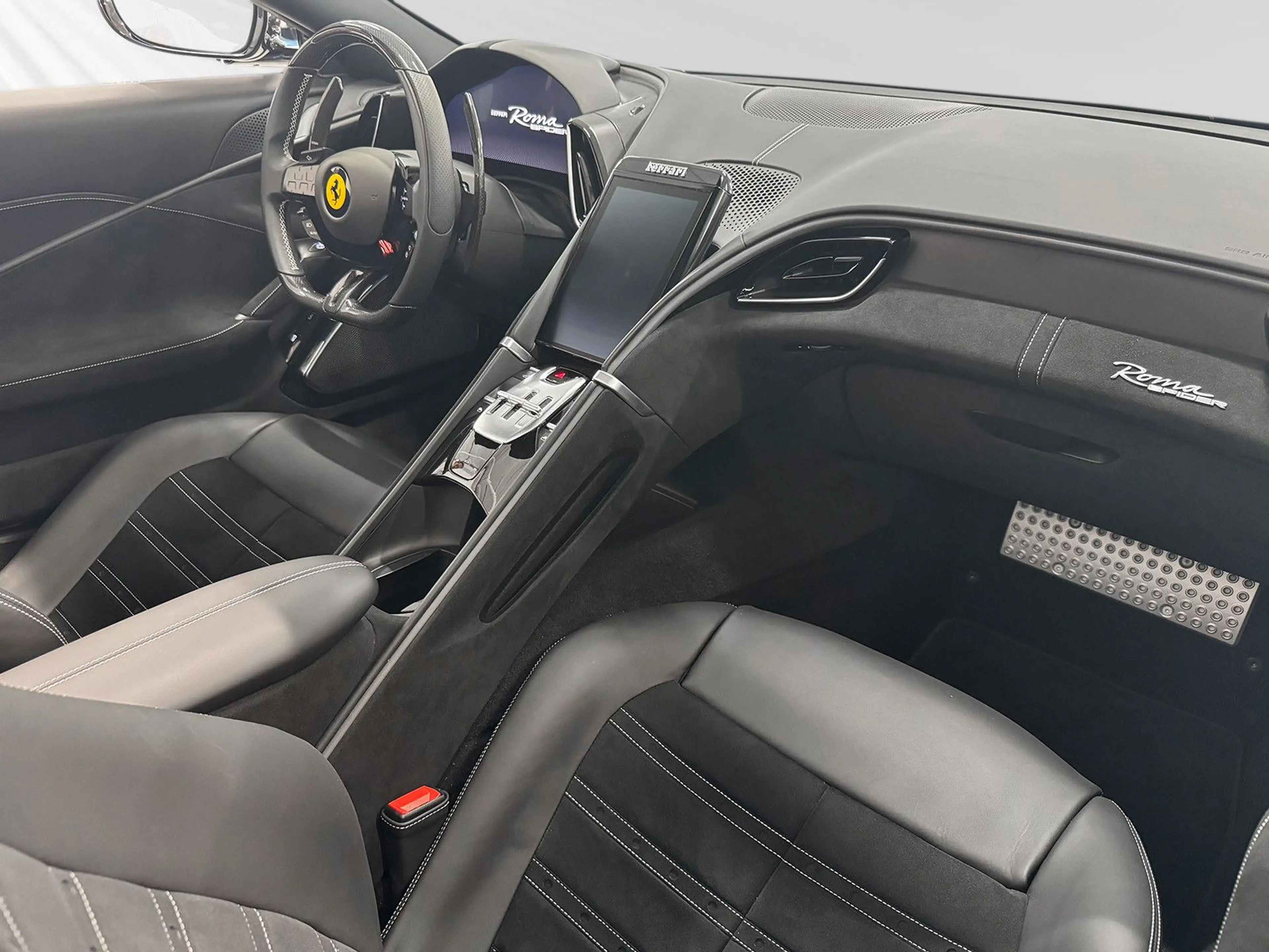 Ferrari Roma Spider/deutsch/Carbon/Daytona/Hifi — photo 9