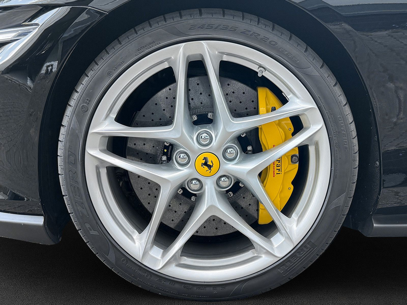 Ferrari Roma Spider/deutsch/Carbon/Daytona/Hifi — photo 6