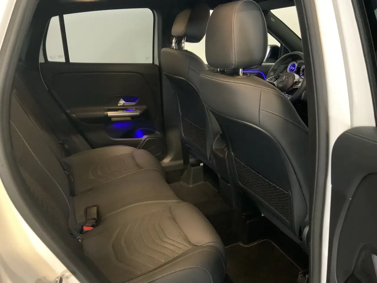 Mercedes-Benz GLA 180 GLA 180 Progressive Night AHK 360°Kam Totwinkel 15