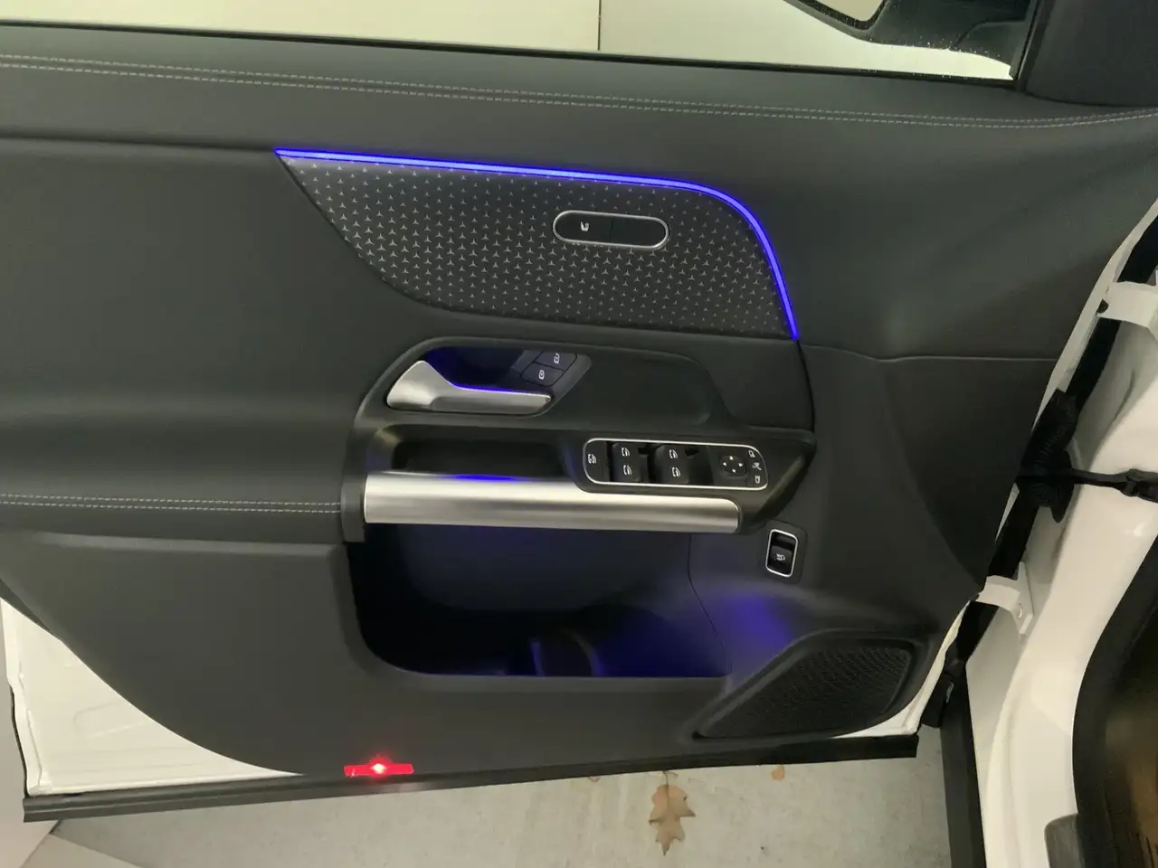 Mercedes-Benz GLA 180 GLA 180 Progressive Night AHK 360°Kam Totwinkel 12