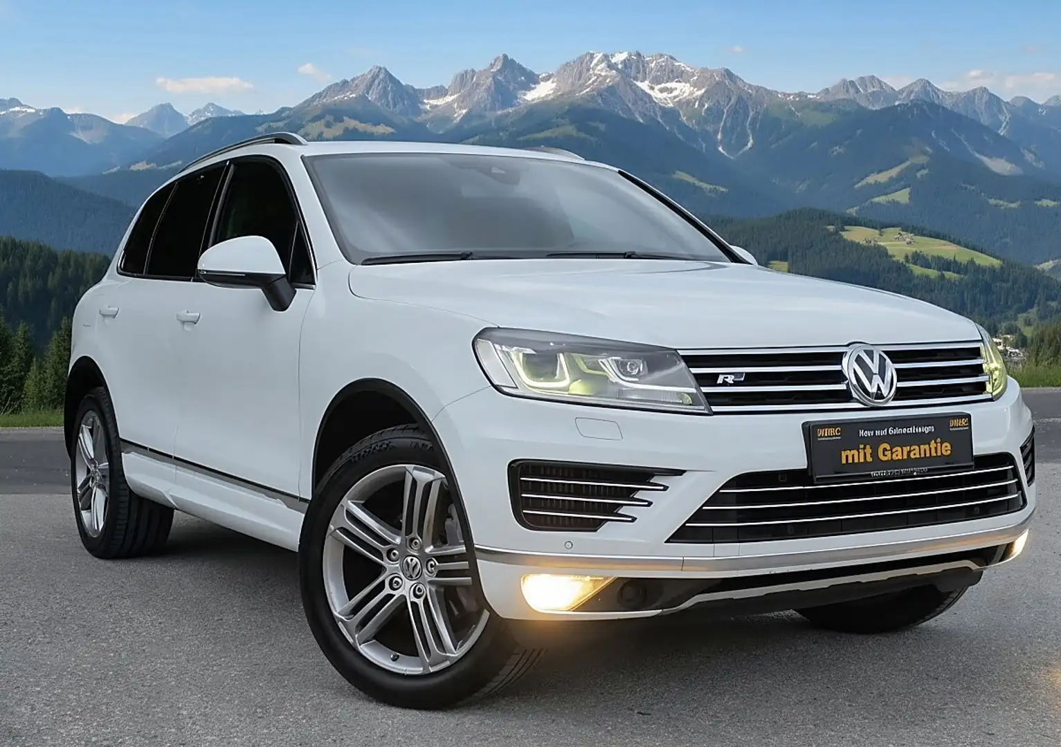 Volkswagen Touareg *R-Line*AHK*Pano*Vollausstattung* Weiß - 1