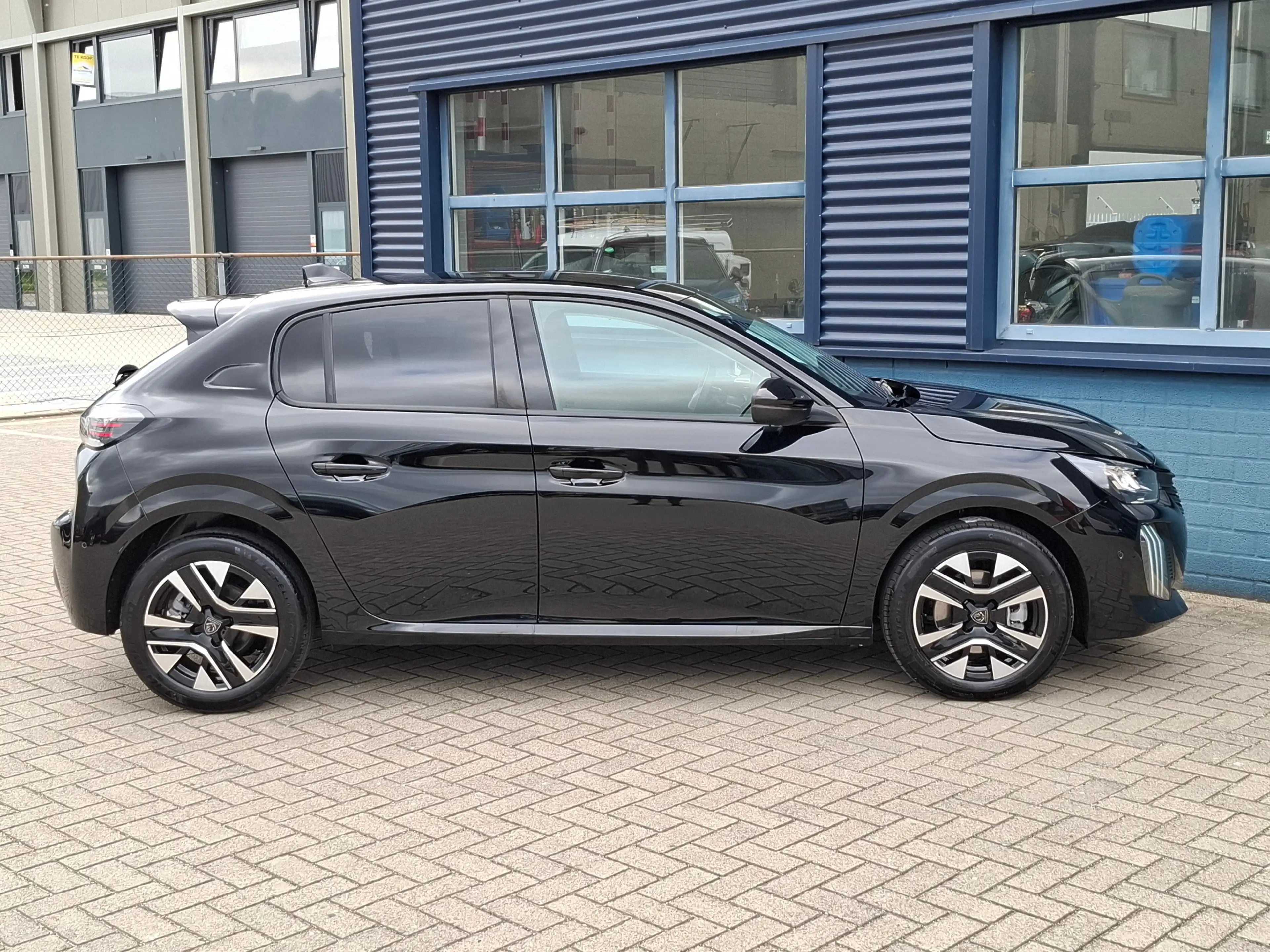 Peugeot 208 ALLURE Hybrid 110 e-DCS6 | 8 JAAR GARANTIE | CAMER — photo 28