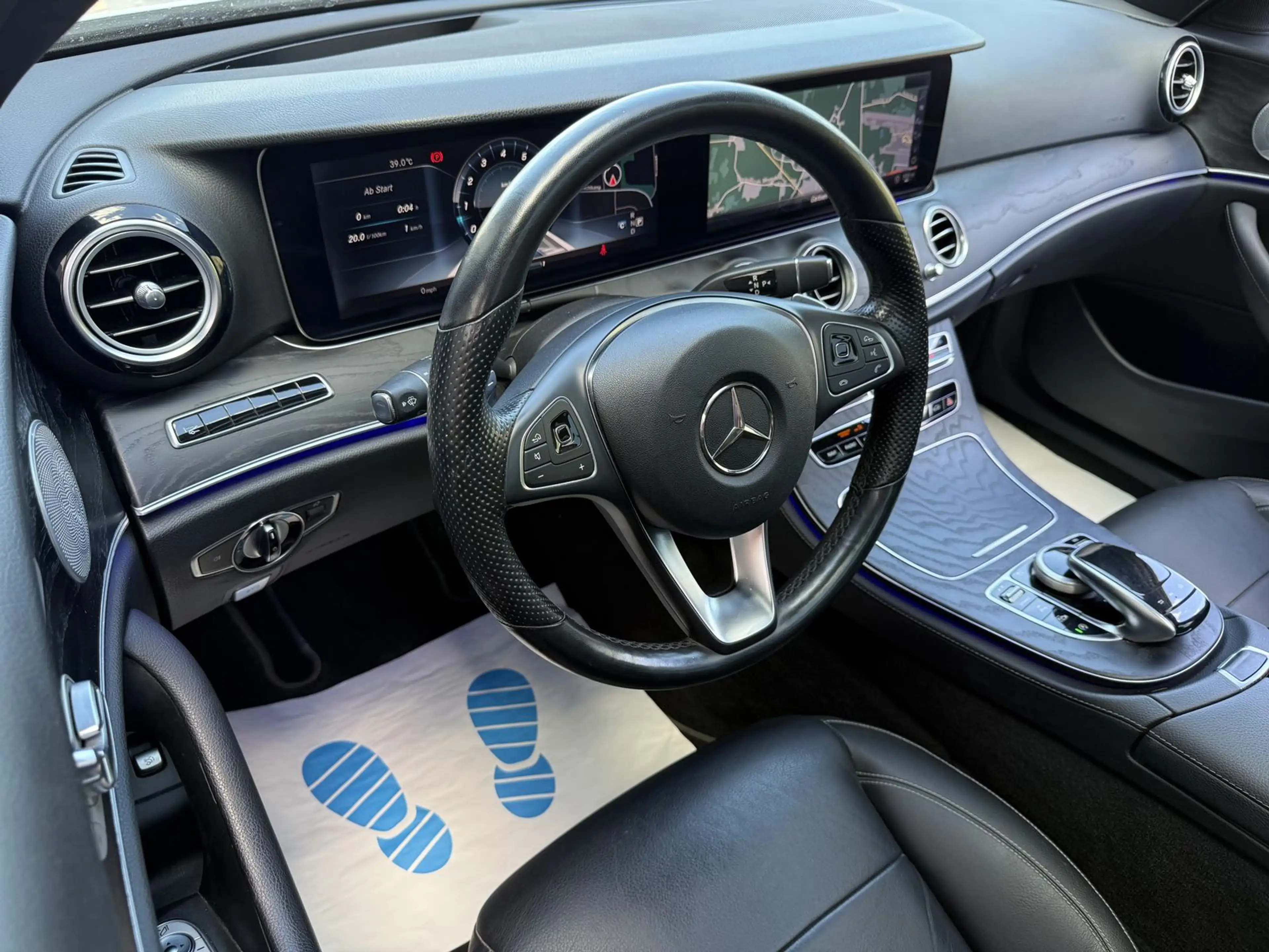 Mercedes-Benz E 400 4Matic AMG *MULTIBEAM*PANO*360°* — photo 5