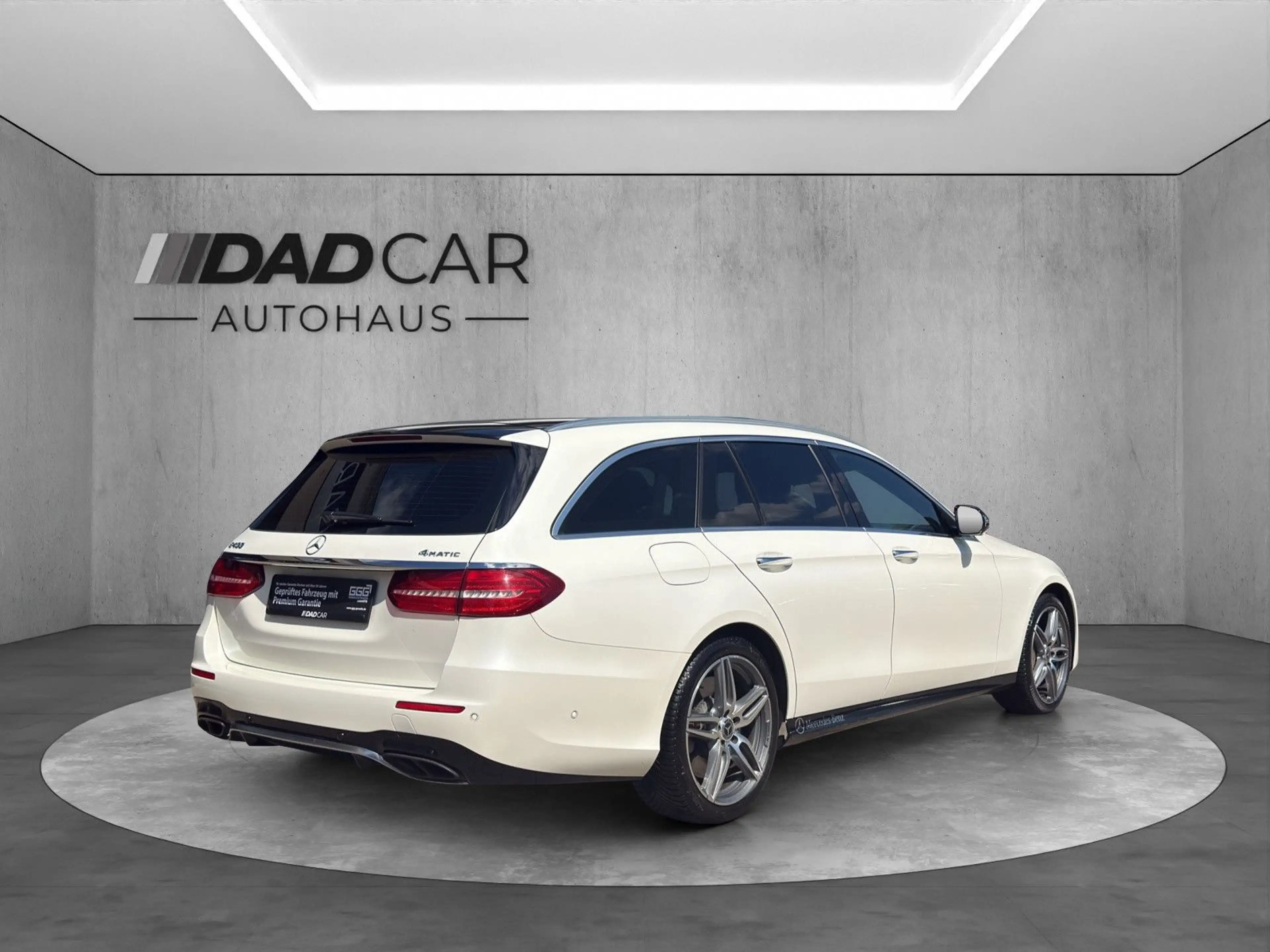 Mercedes-Benz E 400 4Matic AMG *MULTIBEAM*PANO*360°* — photo 10