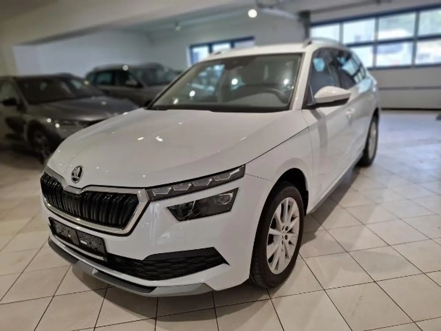 Skoda Kamiq 1.5 TSI Kamera Garantie Voll-LED Weiß - 2