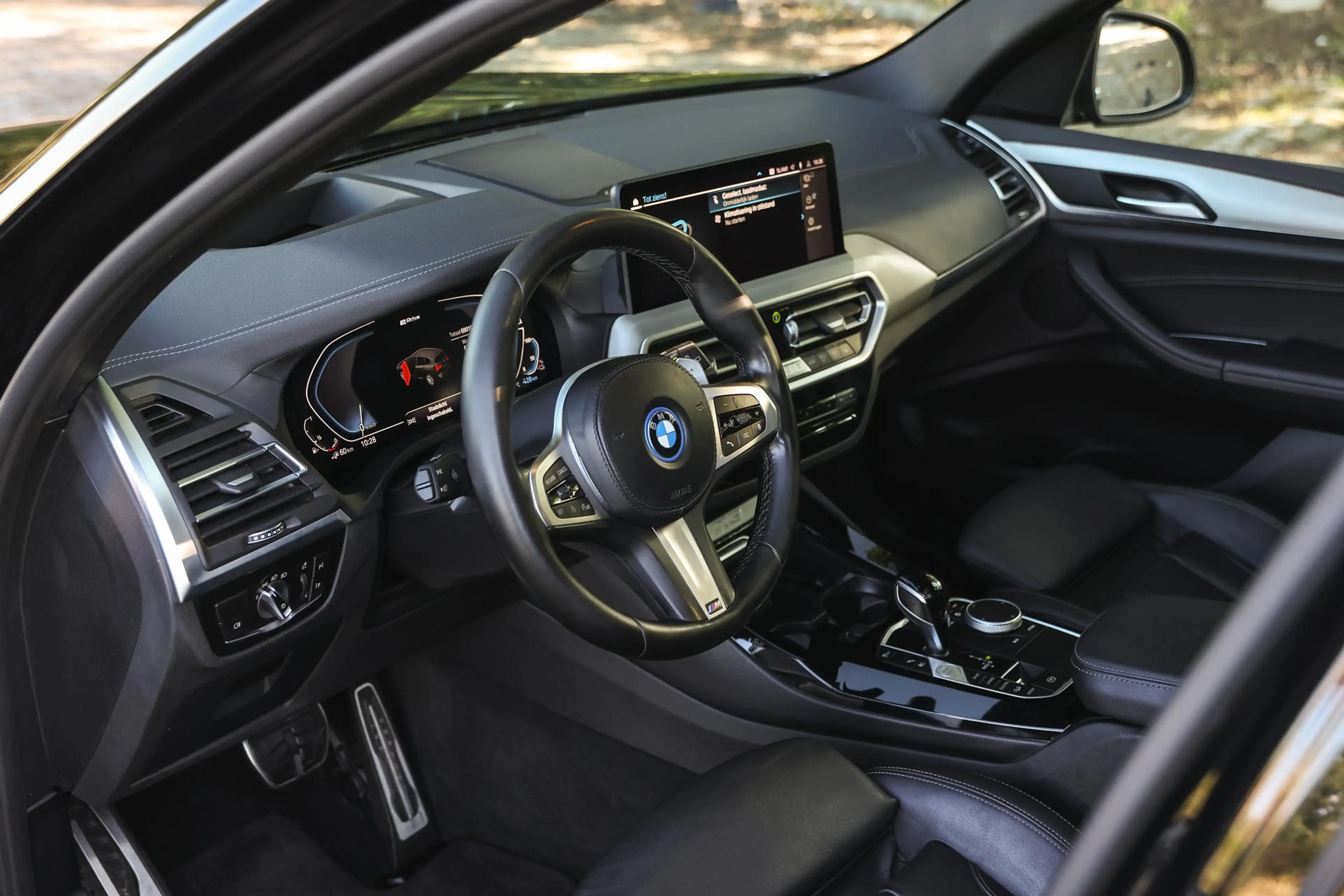 BMW X3 xDrive30e M Sport Automaat / Panoramadak / Trekhaa — photo 10