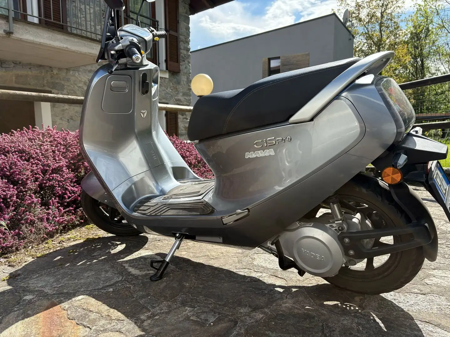 Yadea C1S PRO Grigio - 1