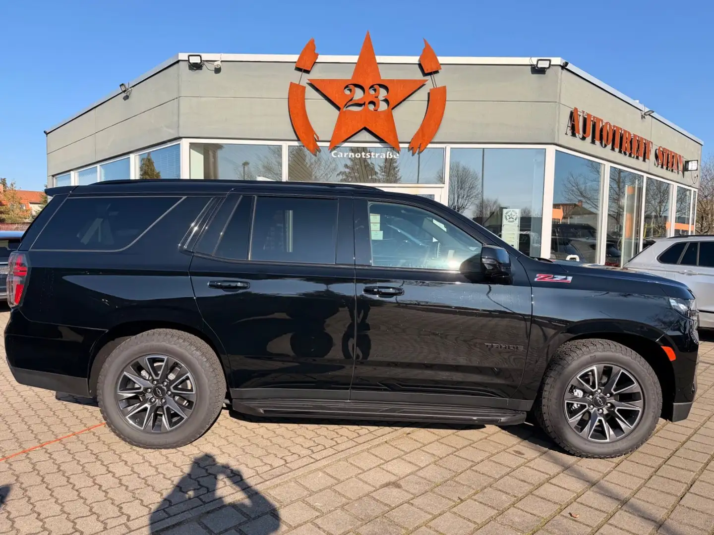 Chevrolet Tahoe Z71 ,7-Sitzer,AHK Schwarz - 1