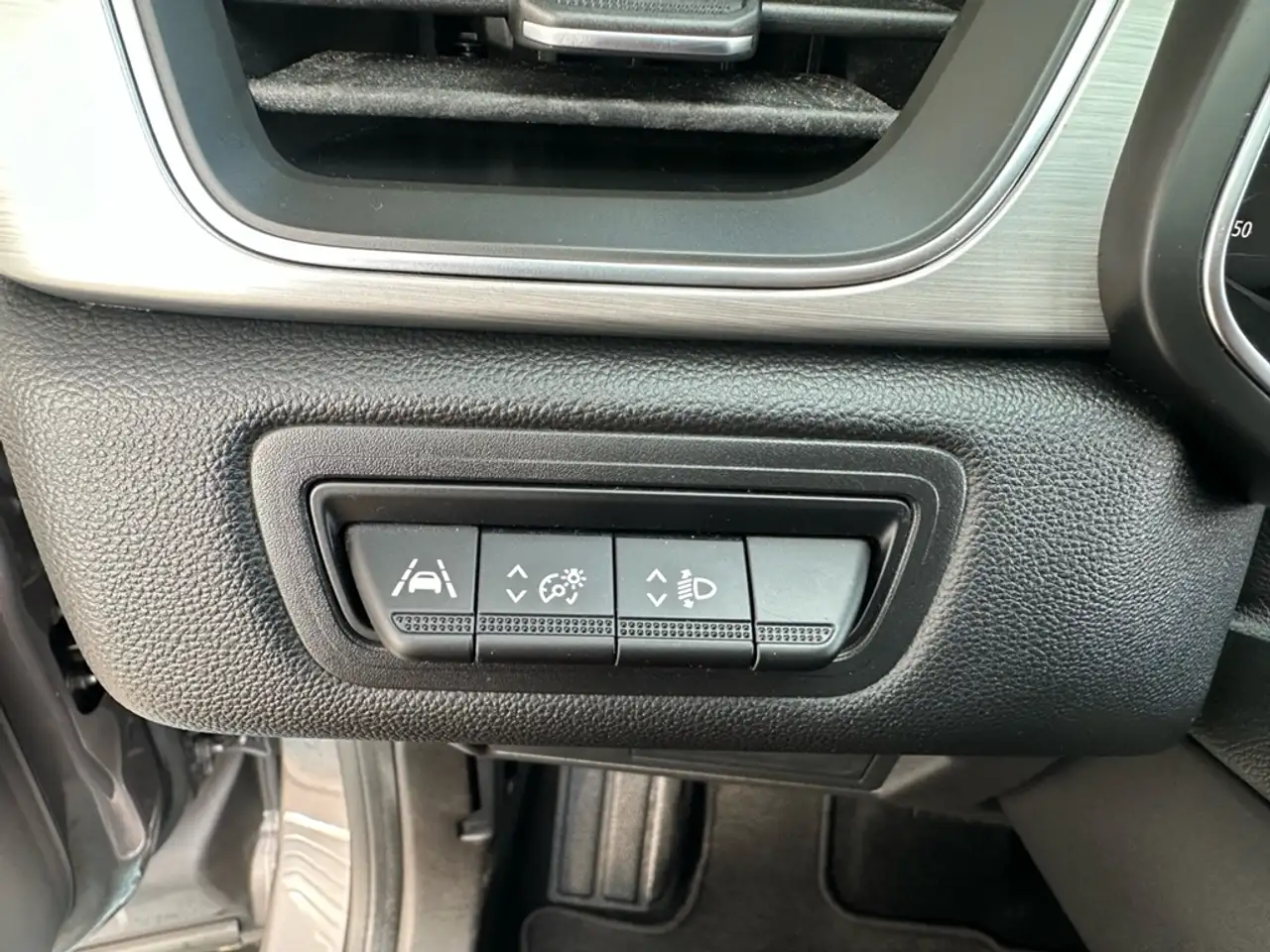 Renault Captur — photo 20