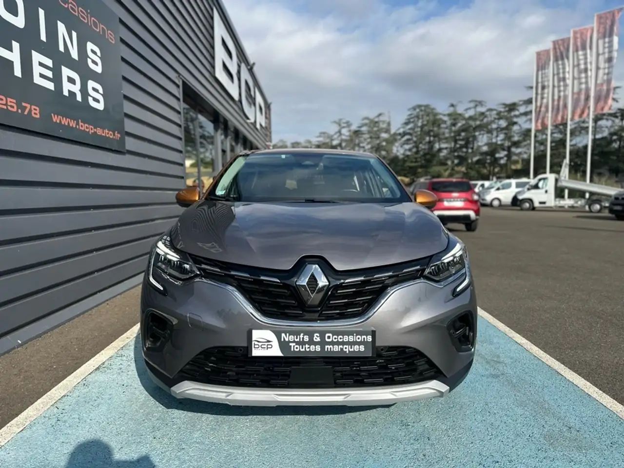 Renault Captur — photo 2