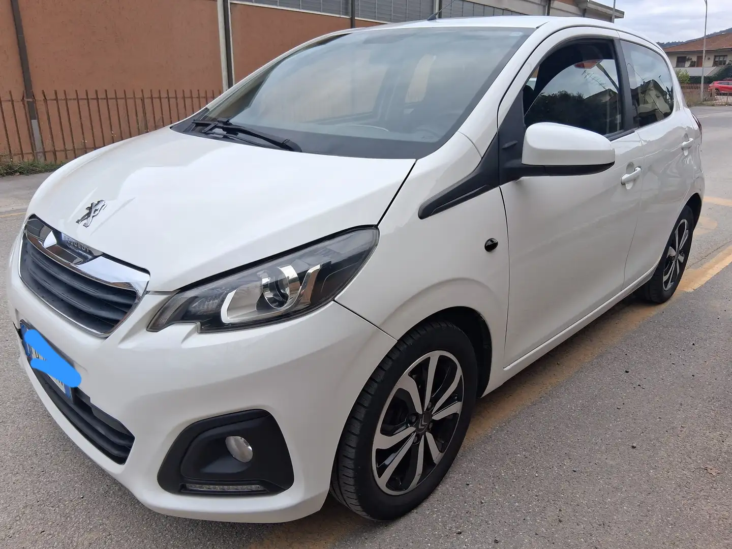 Peugeot 108 108 5p 1.0 AUTOMATICA Bianco - 1