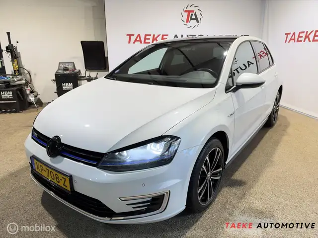 Volkswagen Golf GTE 1.4 TSI CLIMA/CRUISE/NAP/CAMERA/BTWAUTO