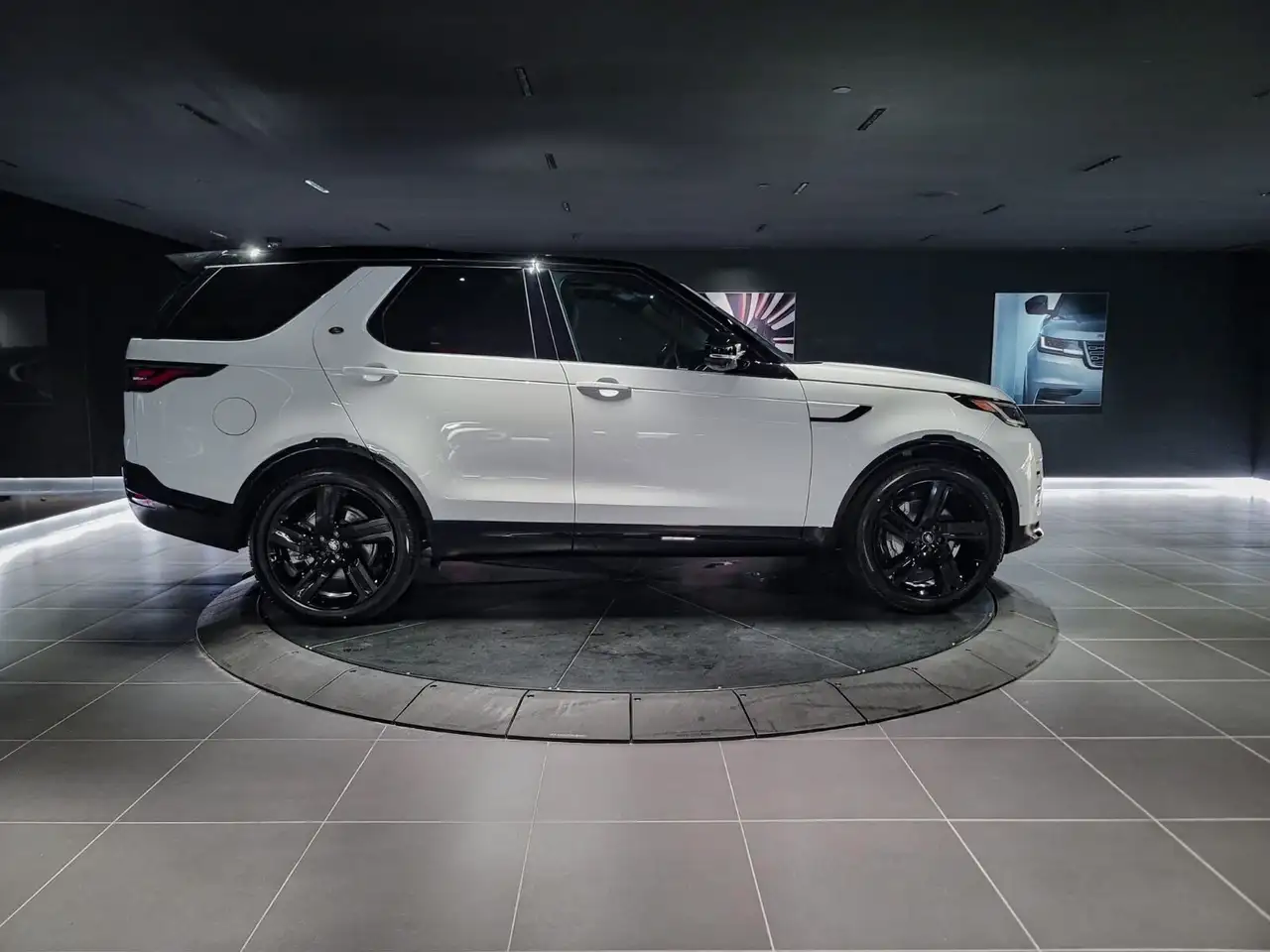 Land Rover Discovery снимка Land Rover Discovery