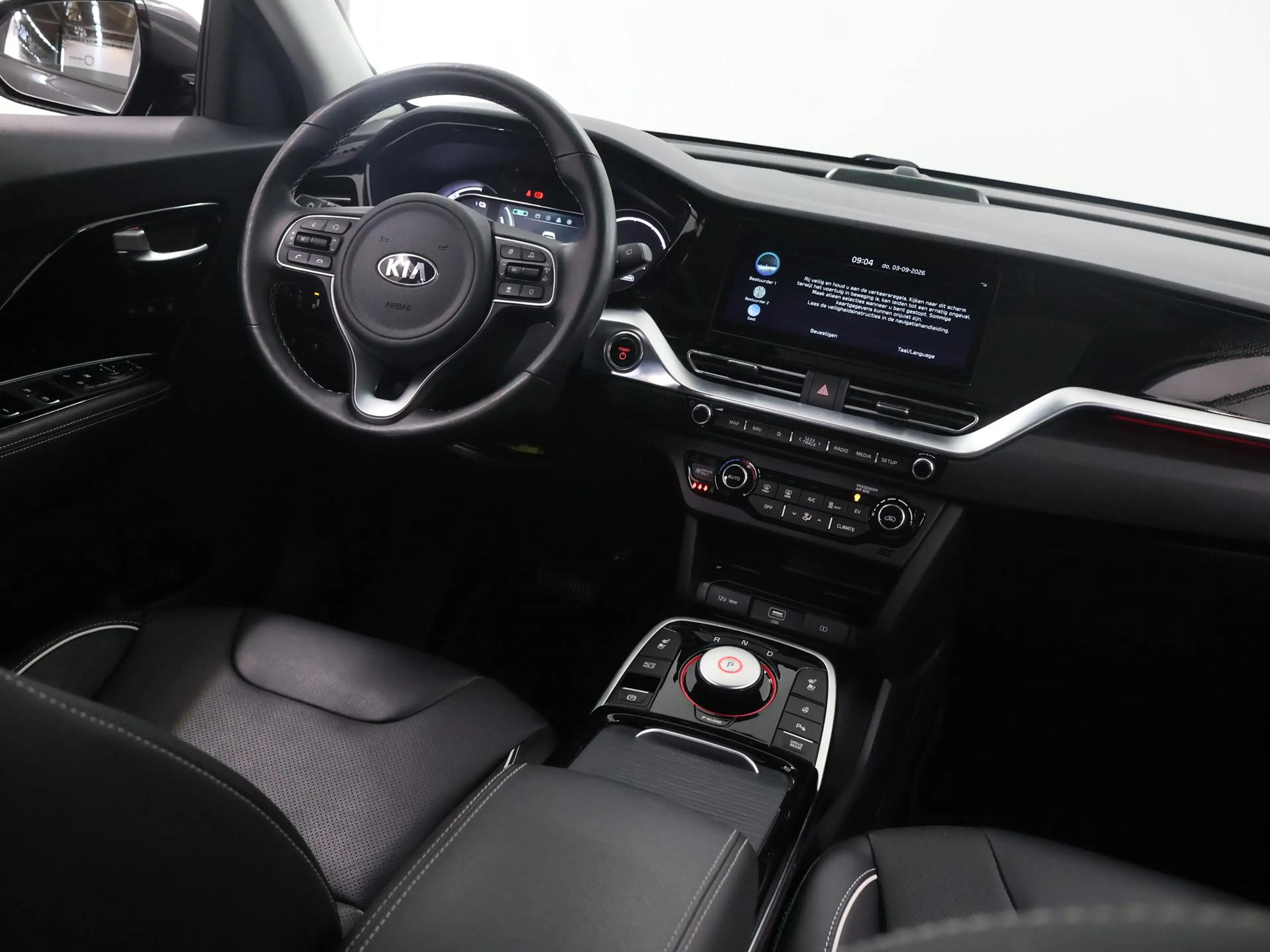 Kia e-Niro ExecutiveLine 64 kWh | SOH 97% | Schuif/Kanteldak — photo 10