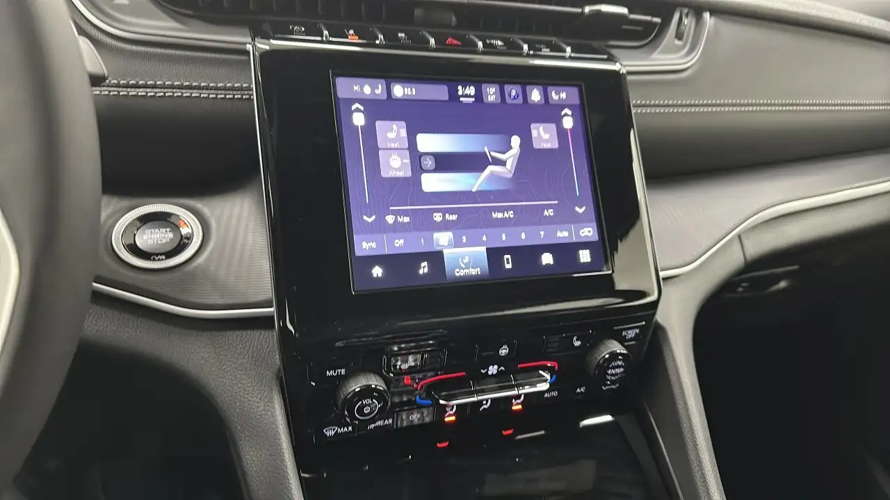 Jeep Grand Cherokee снимка Jeep Grand Cherokee
