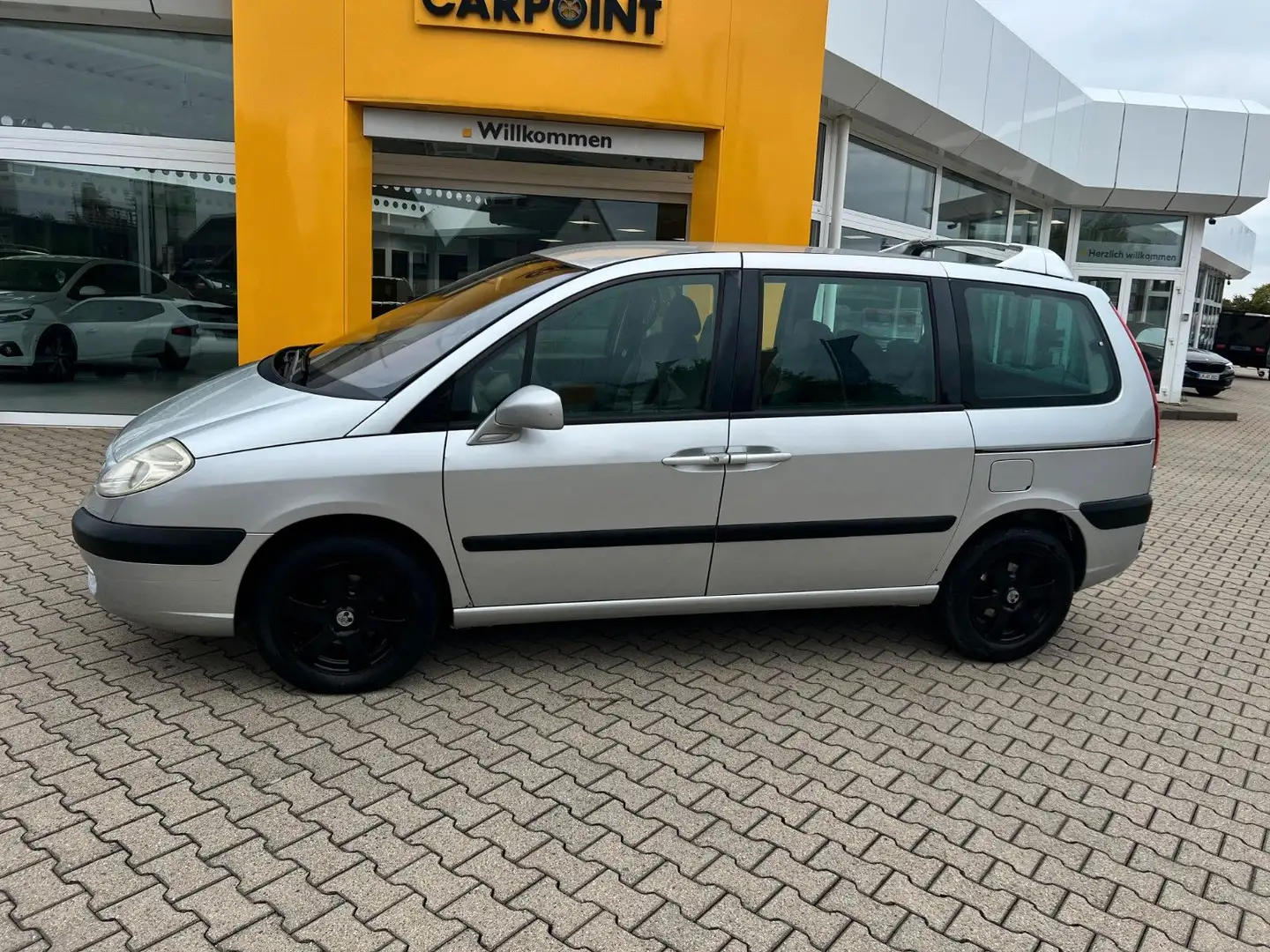 Citroen C8 2.0 16V Confort Klimaauto AHK 5-Sitzer Grijs - 2