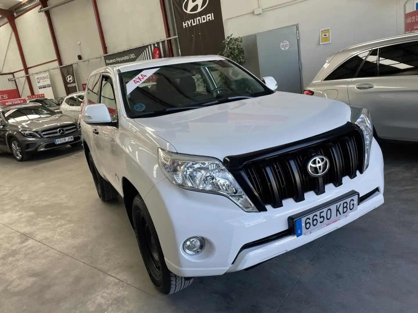 Toyota Land Cruiser D-4D GX Blanco - 2