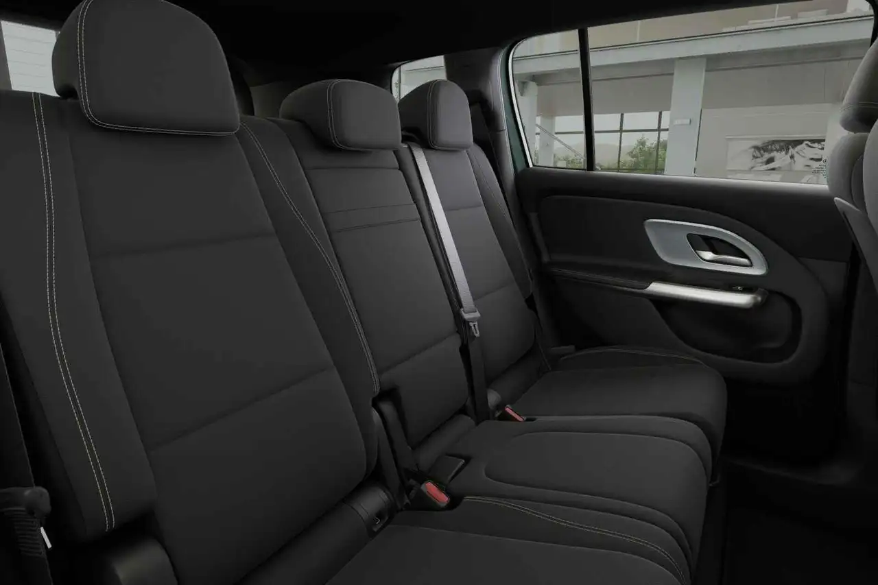 Mercedes-Benz GLB 2026