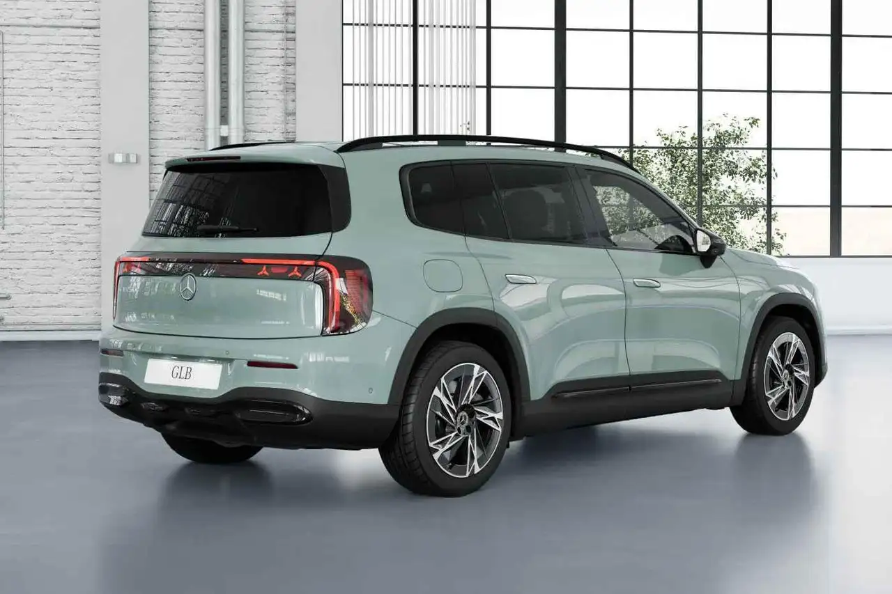 Mercedes-Benz GLB 2026