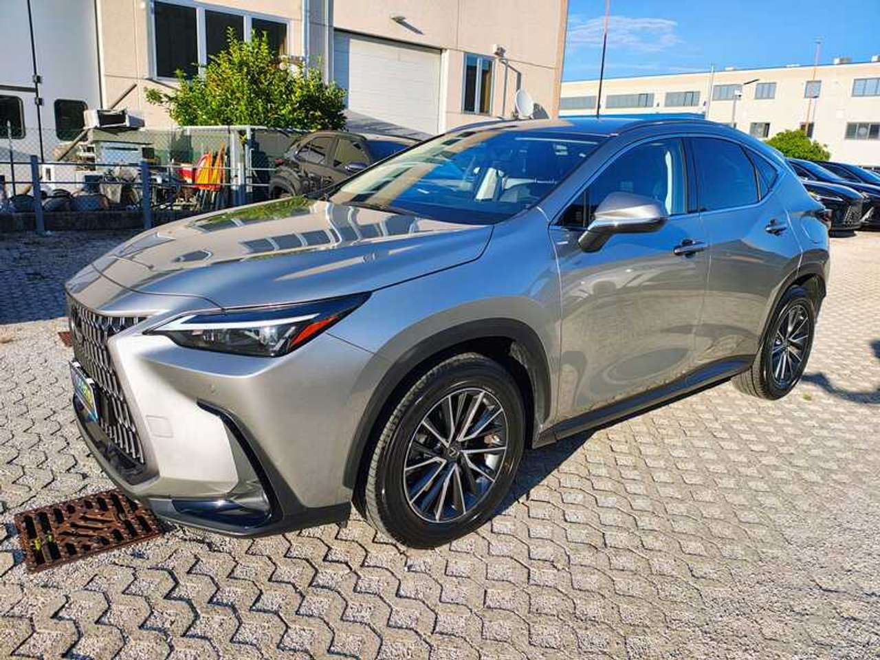 Lexus NX 450h+ 450+ 2.5 Plug-in Premium 4WD e-CVT