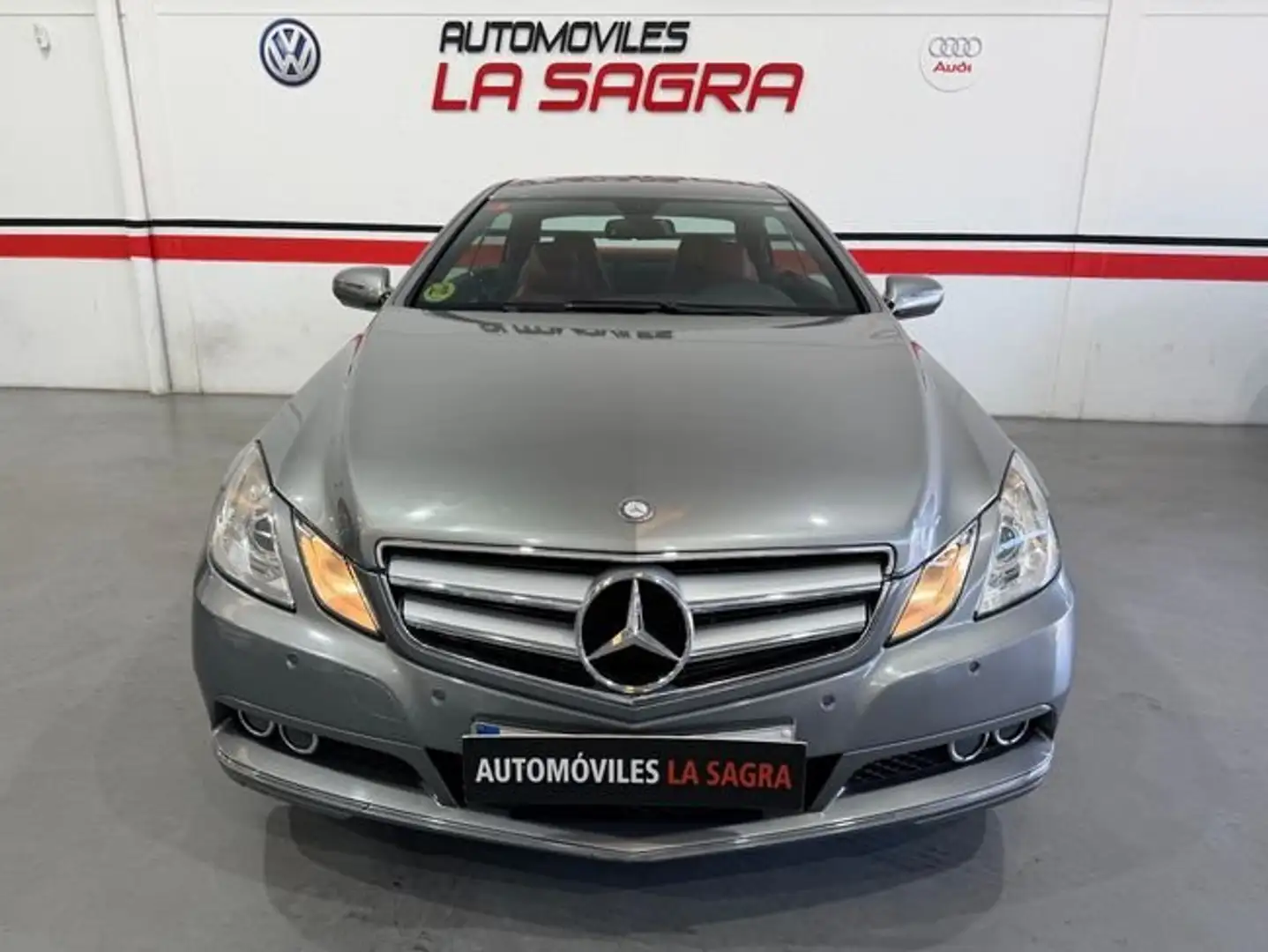 Mercedes-Benz E 200 CDI Avantgarde Line Gris - 2
