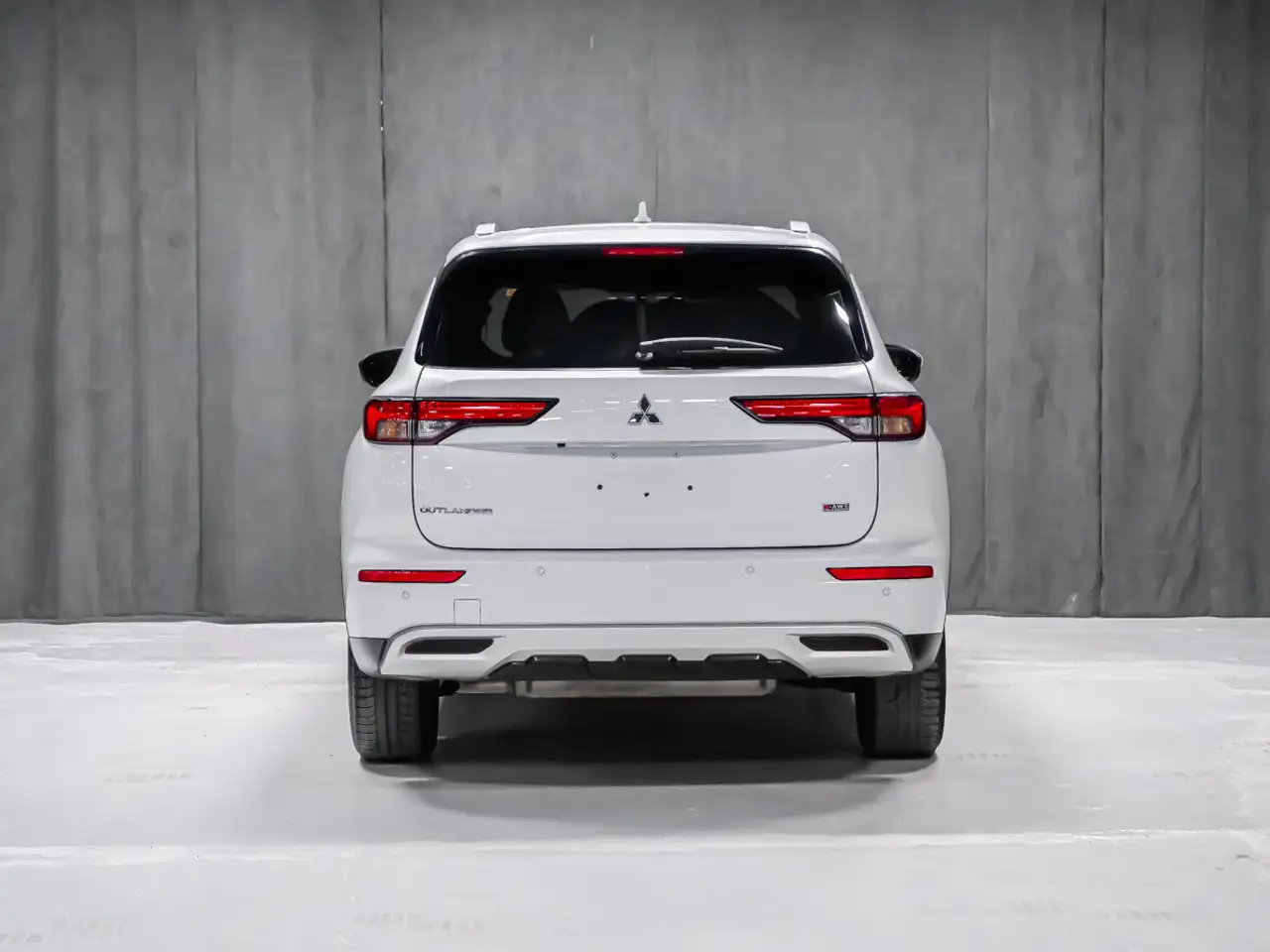 Mitsubishi Outlander снимка Mitsubishi Outlander